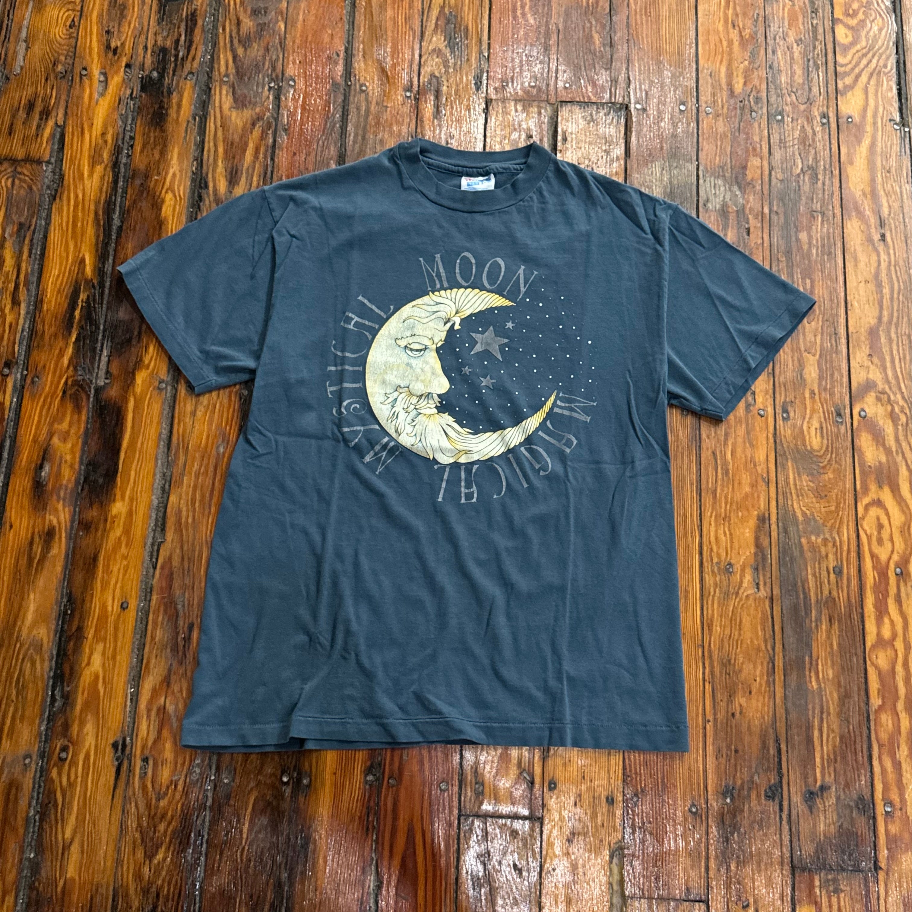 Vintage Magical Mythical Moon T-shirt Sz M
