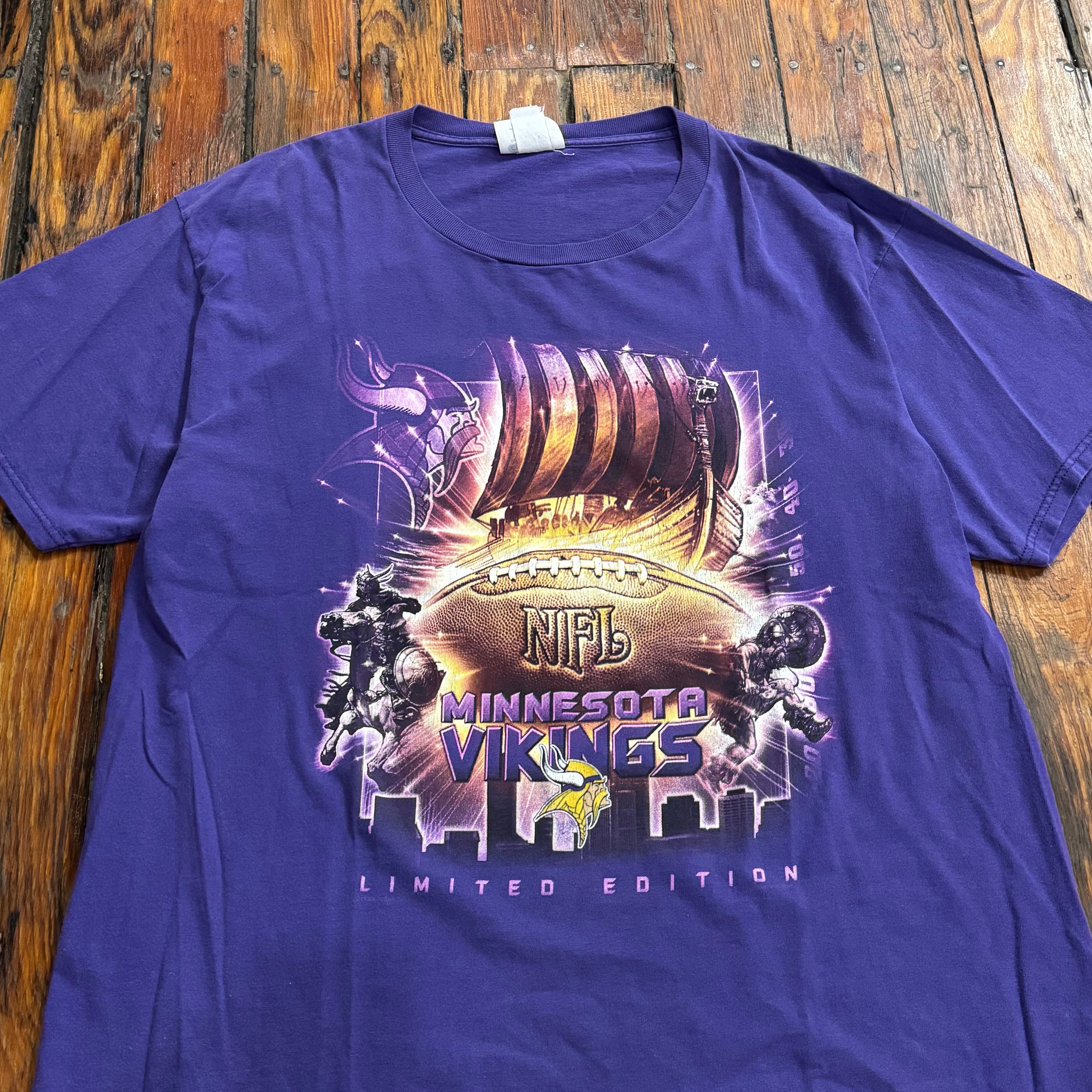Vintage Minnesota Vikings Ship T-shirt Sz XL