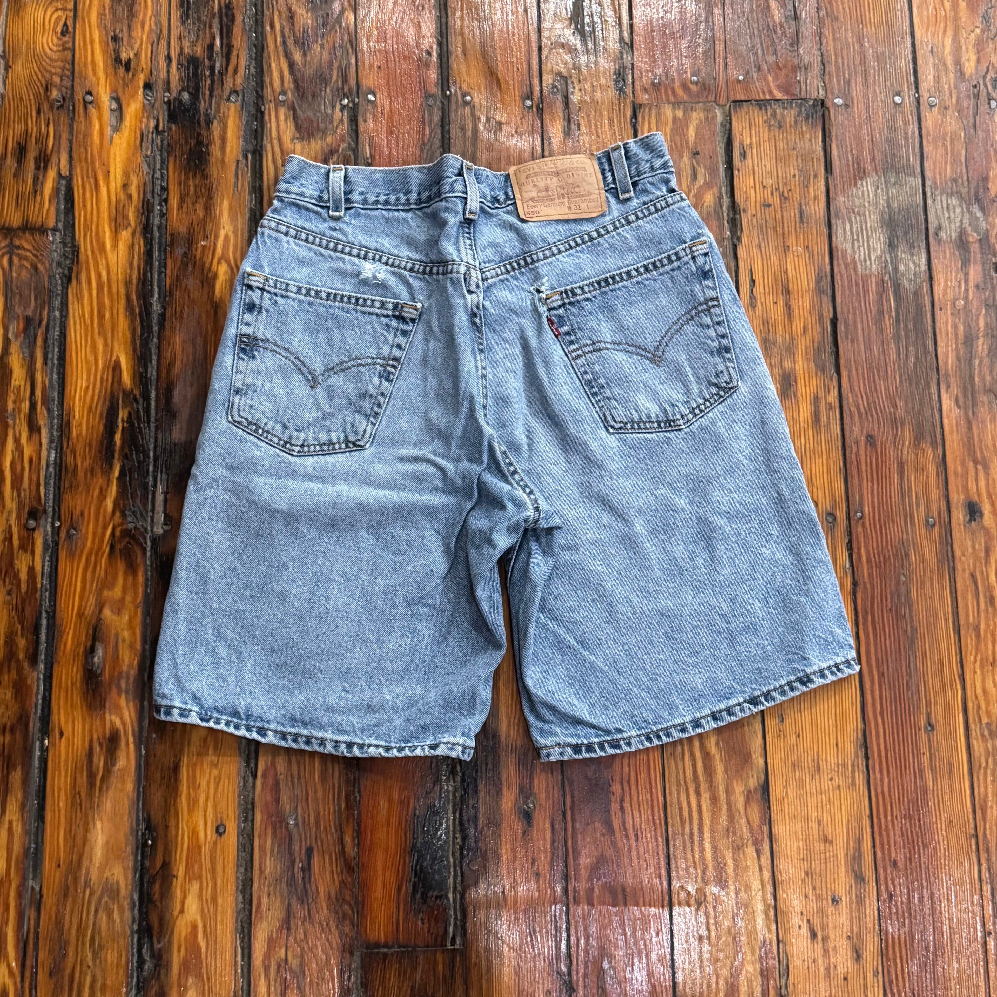 Vintage Levi 550 Denim Jean Shorts Sz 31