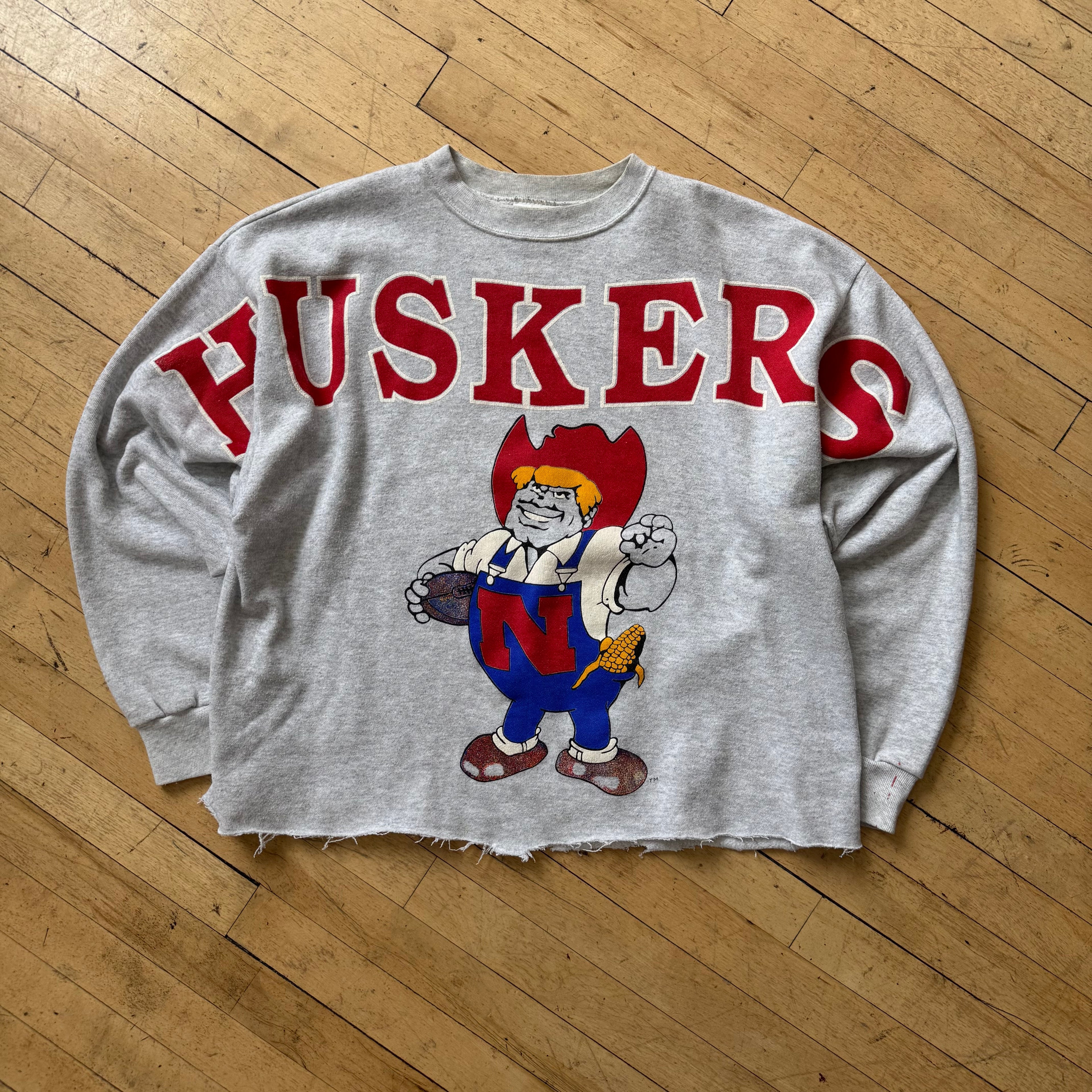 Vintage Nebraska Huskers SpellOut CrewNeck Sz L