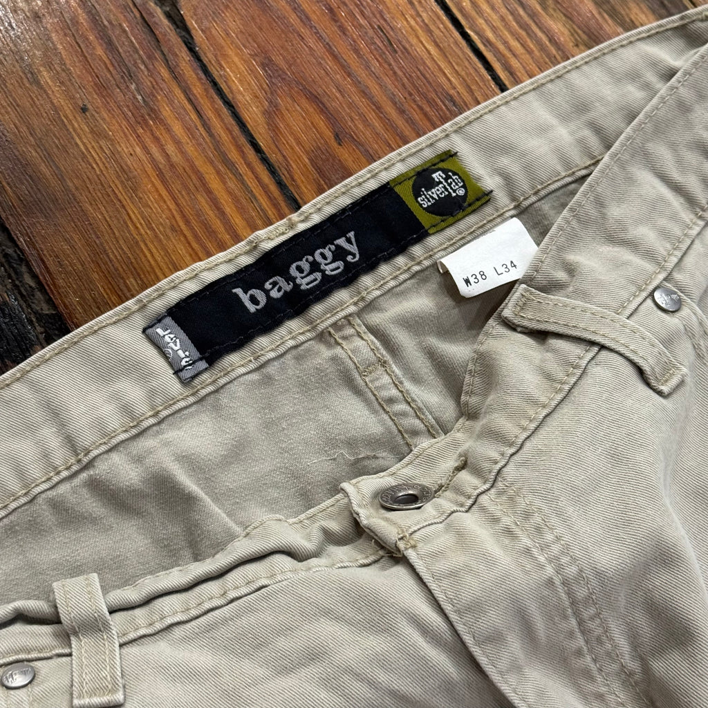 Vintage Silvertab Levi’s Baggy Khaki Pants Sz 38x34