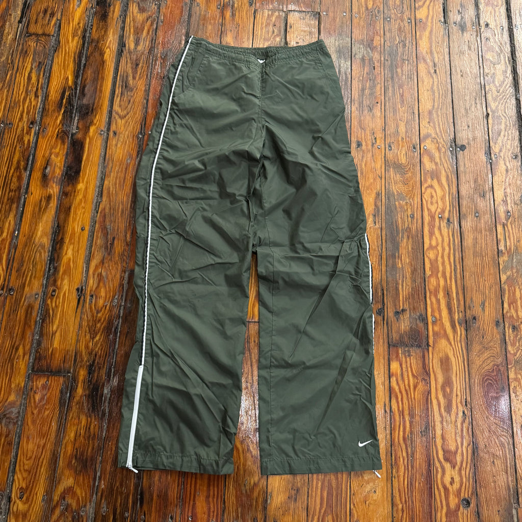 Vintage Olive Nike TrackPants Sz M