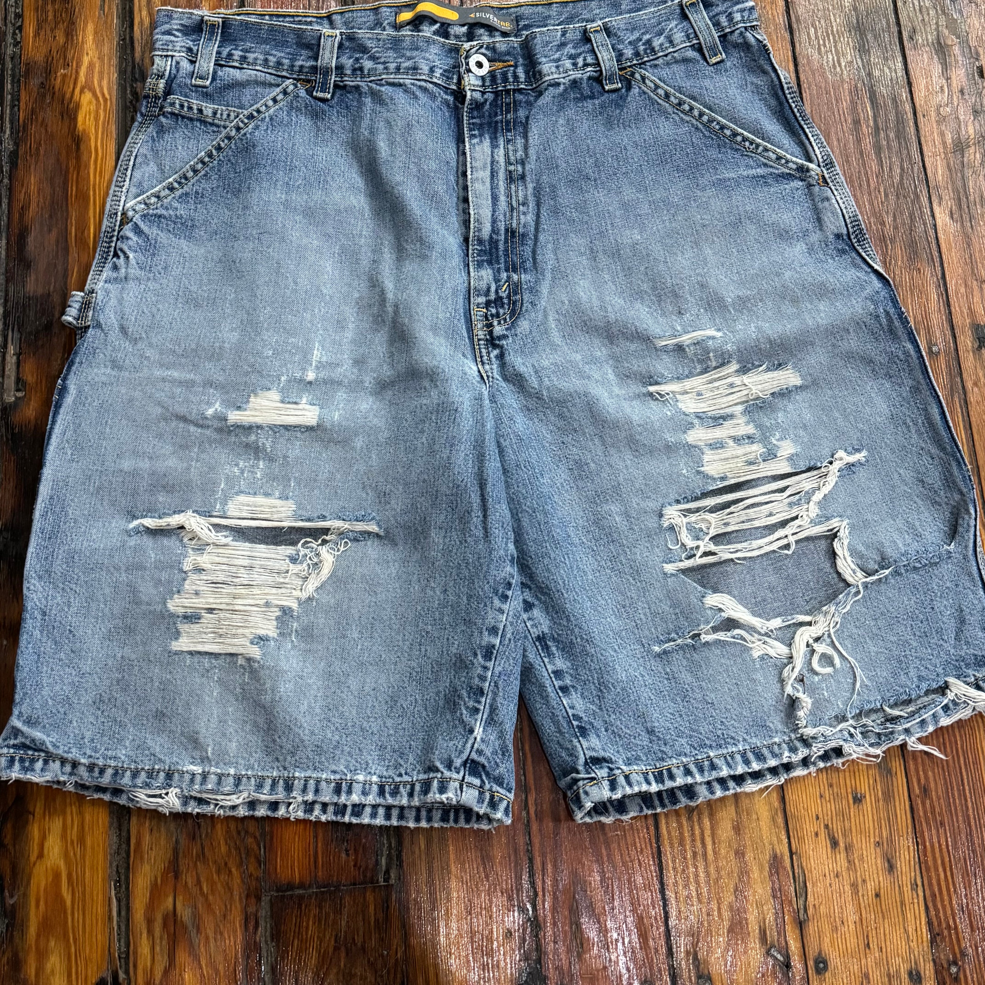 Vintage Levi’s Silvertab Denim Jean Shorts Sz 36