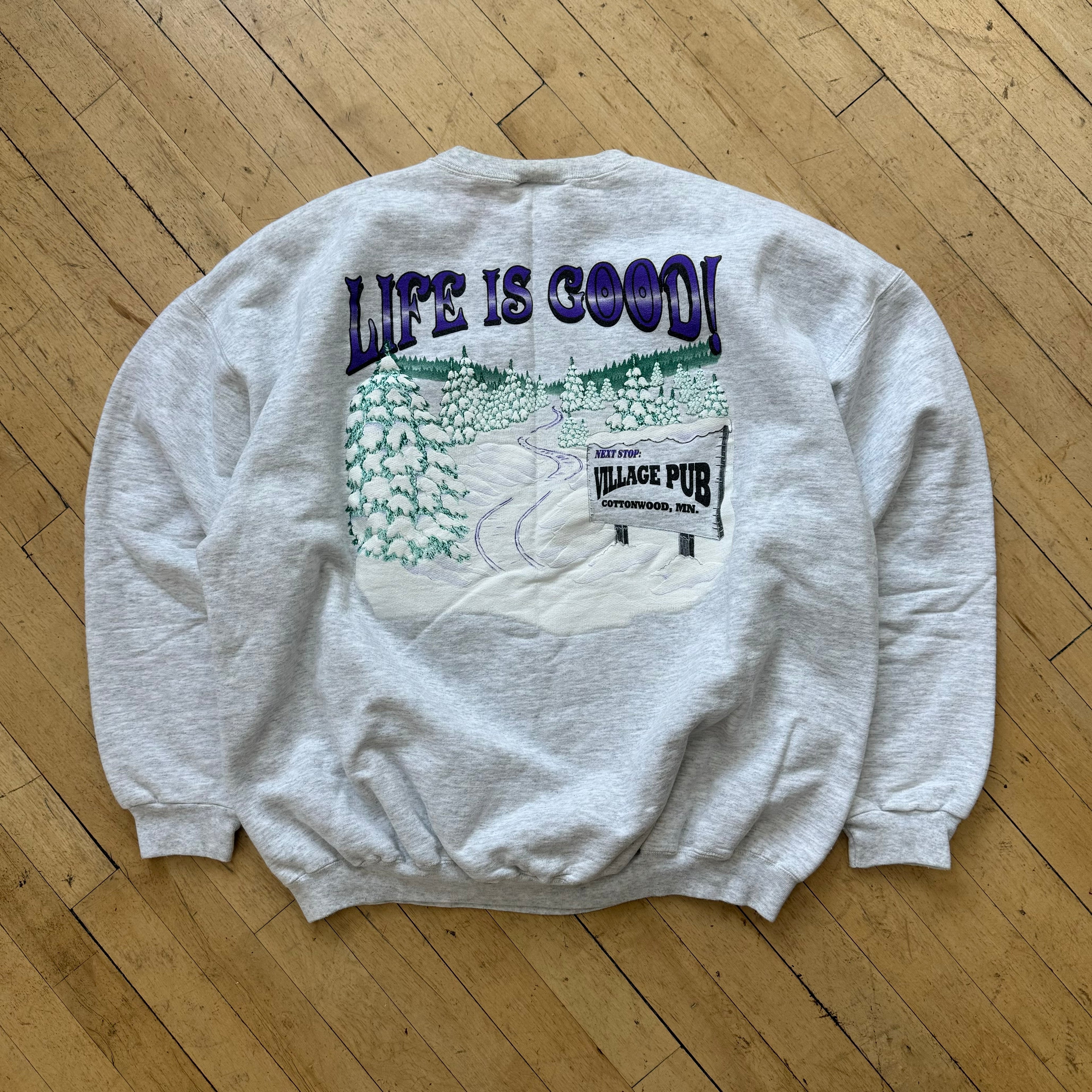 Vintage Village Pub Snowmobile Crewneck Sz L