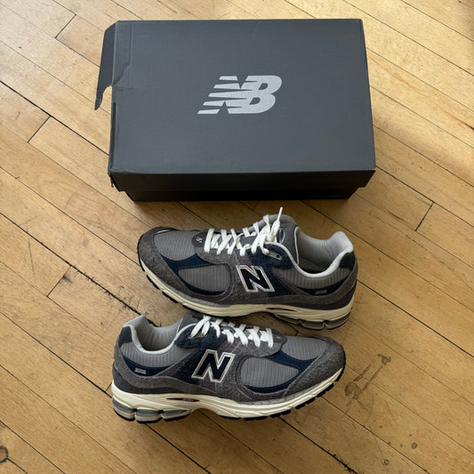 New balance 2002R Sz 11 (Used)