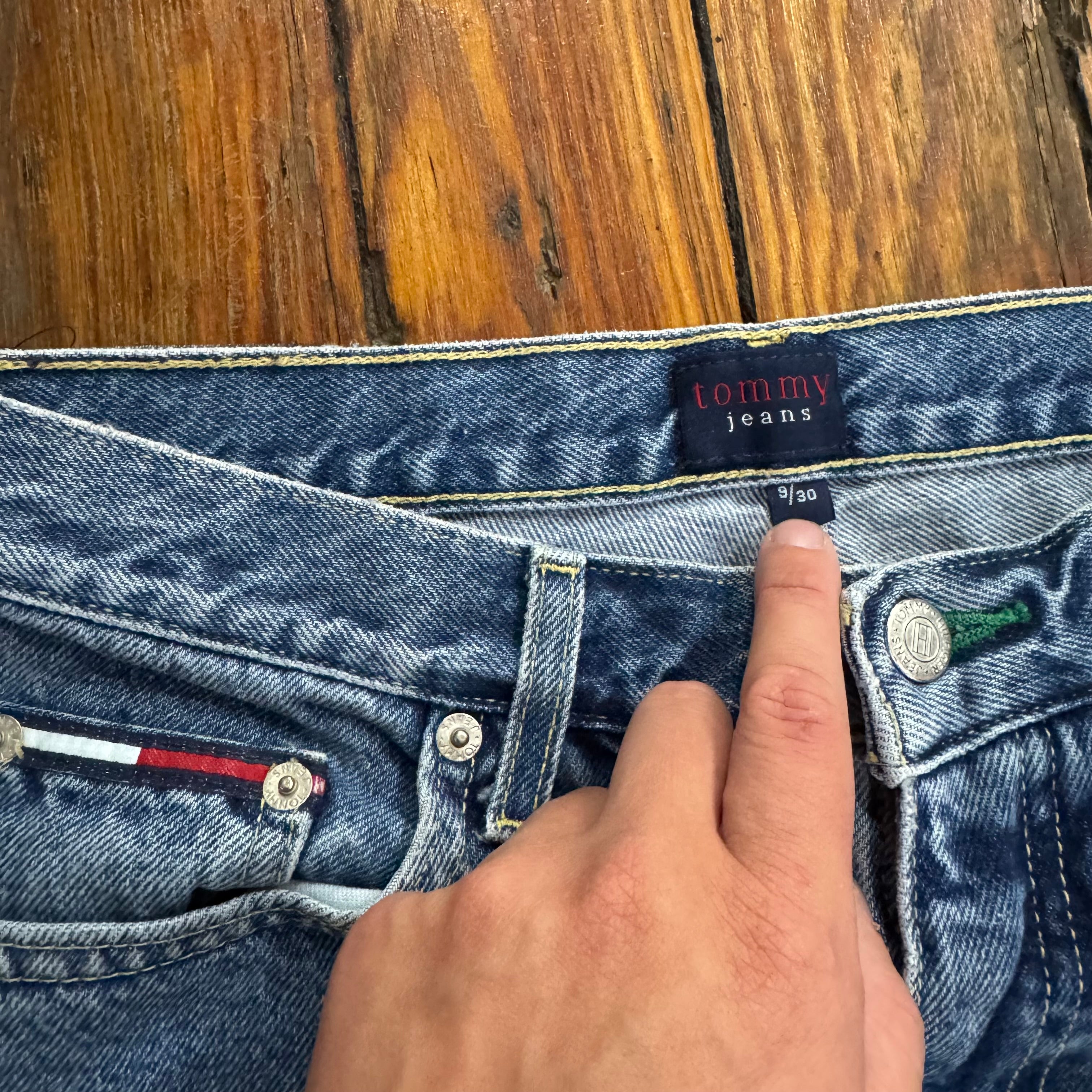 Vintage Tommy Jeans Embroidered Denim Jeans Sz 9