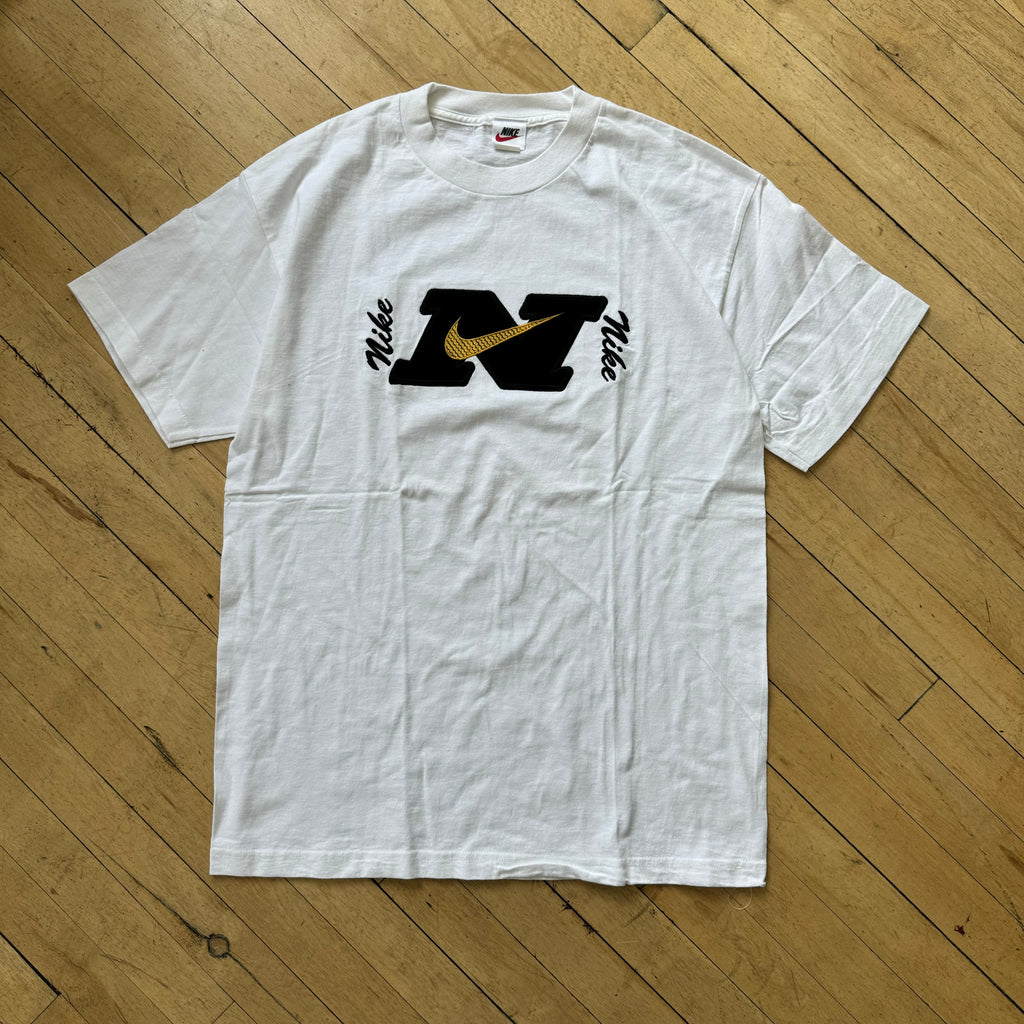 Vintage Bootleg Embroidered Nike T-shirt Sz L