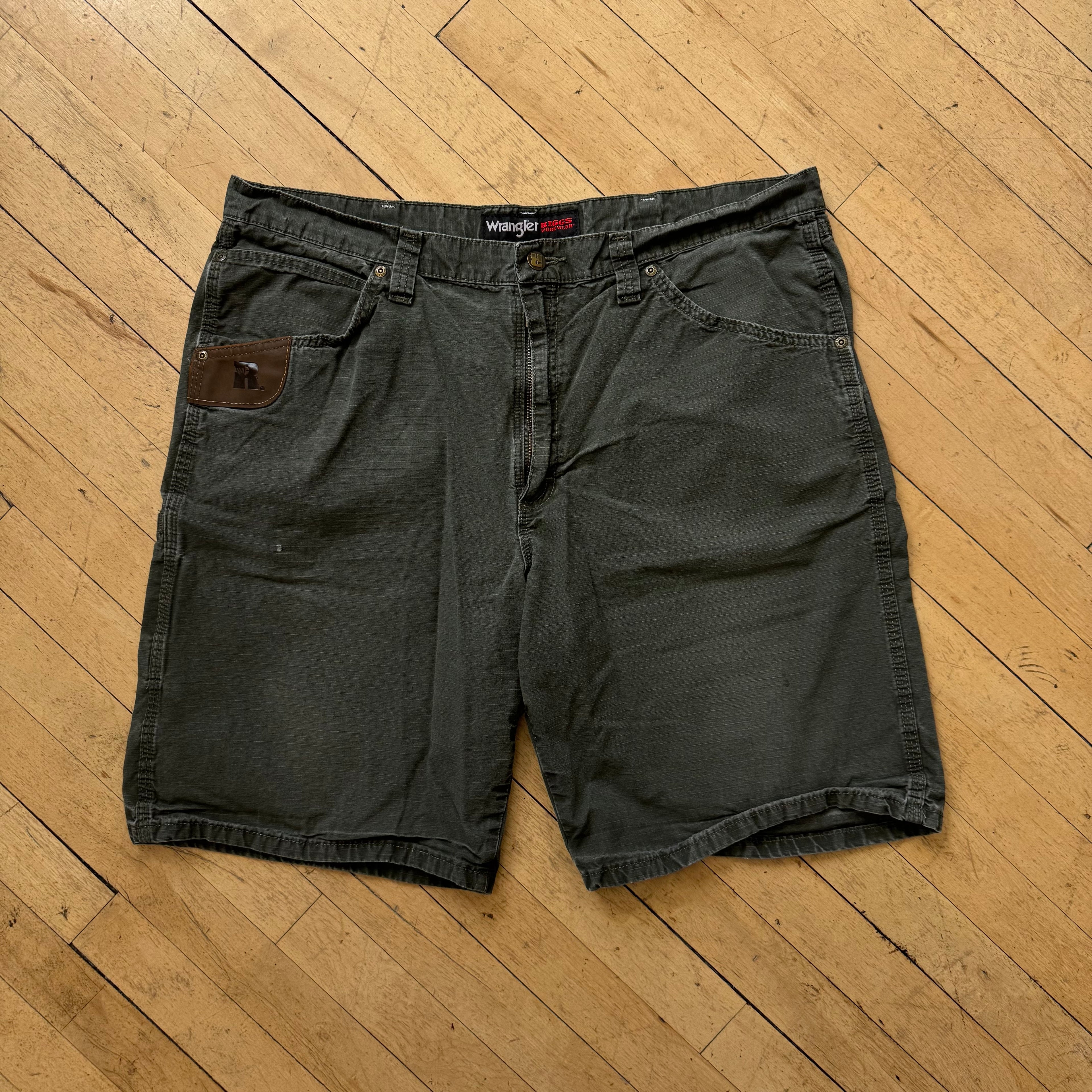 Vintage Wrangler Riggs Olive Khaki Shorts Sz 38