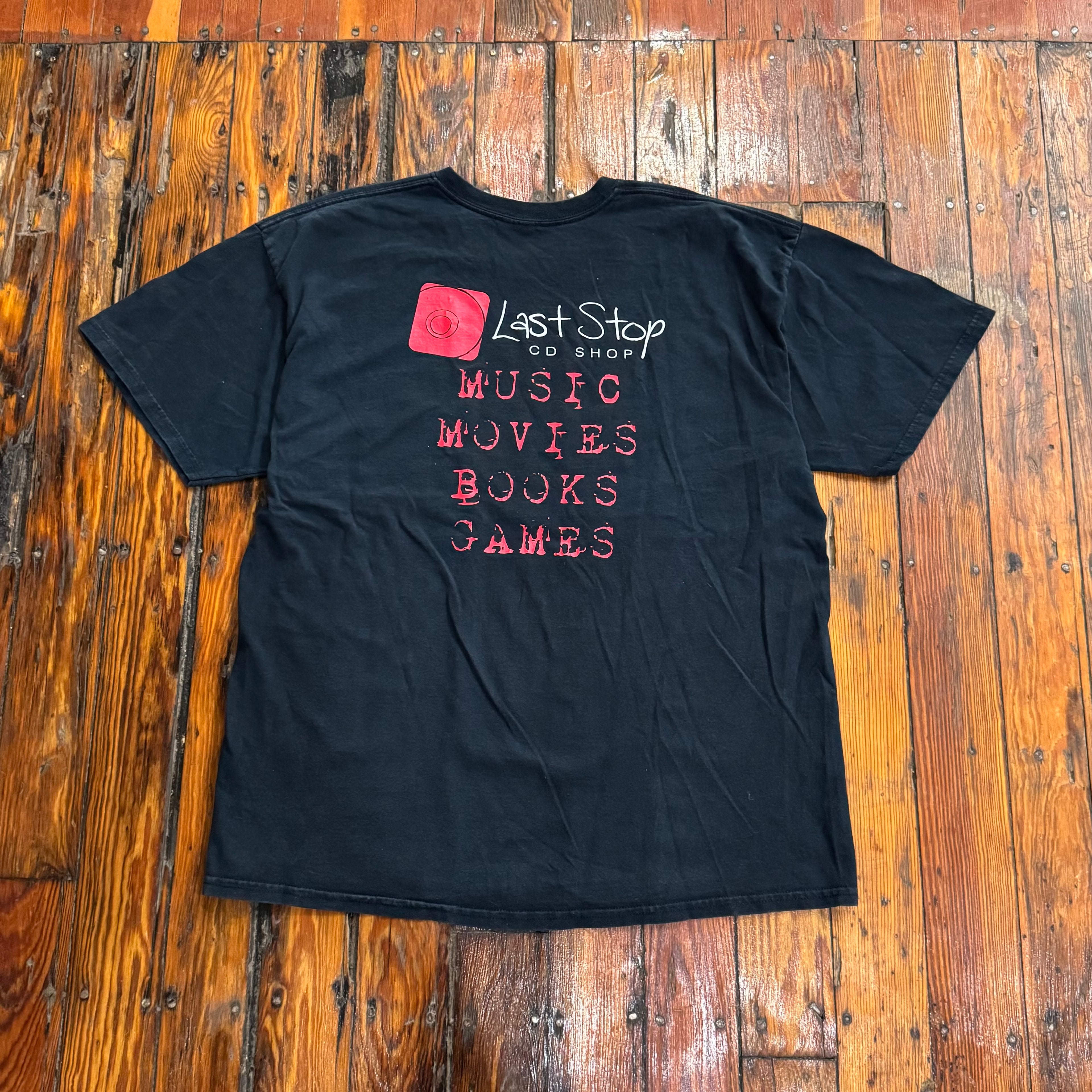 Y2K Last Stop CD Shop T-shirt Sz XL