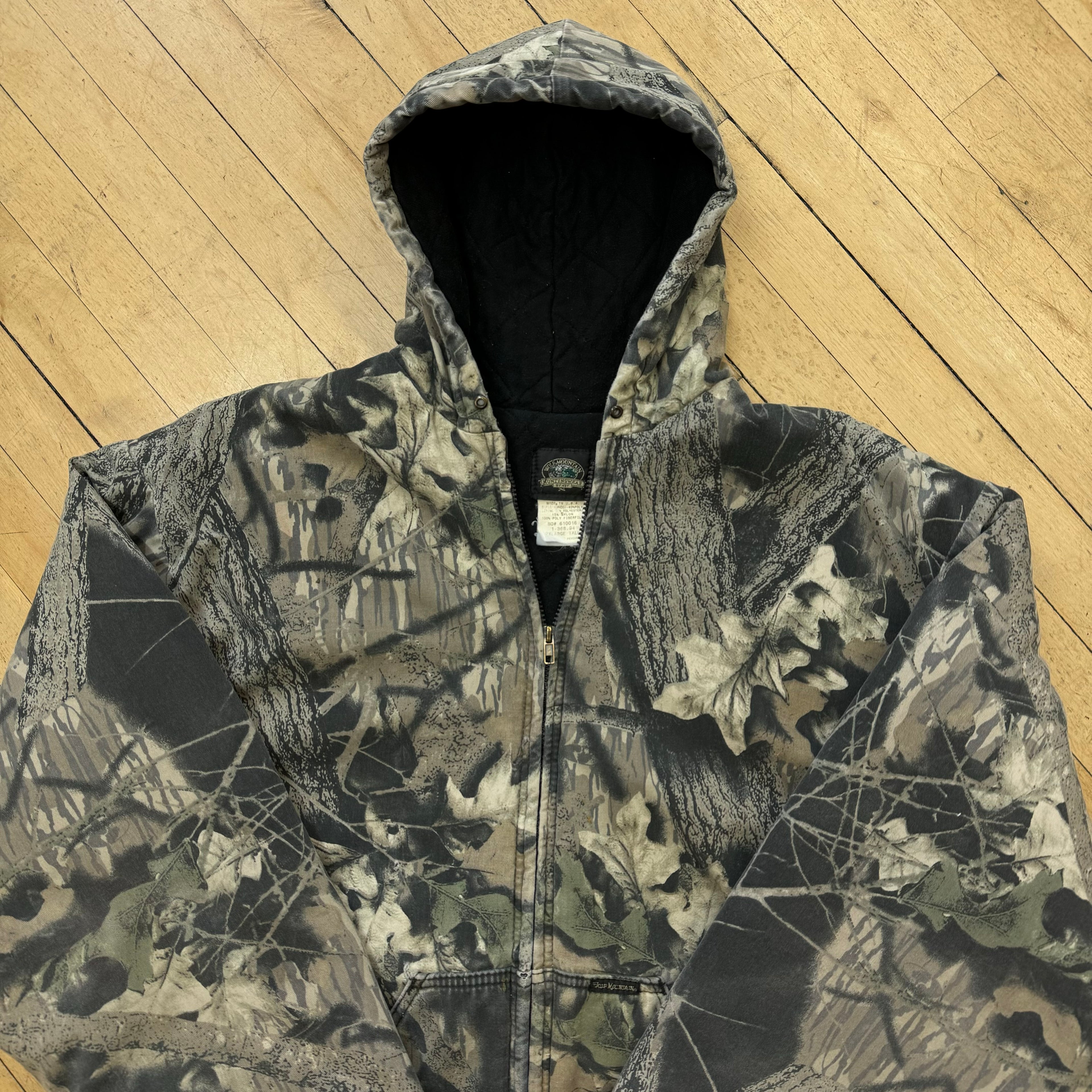 Vintage Camo Wolf Mountain Workwear Jacket Sz XL