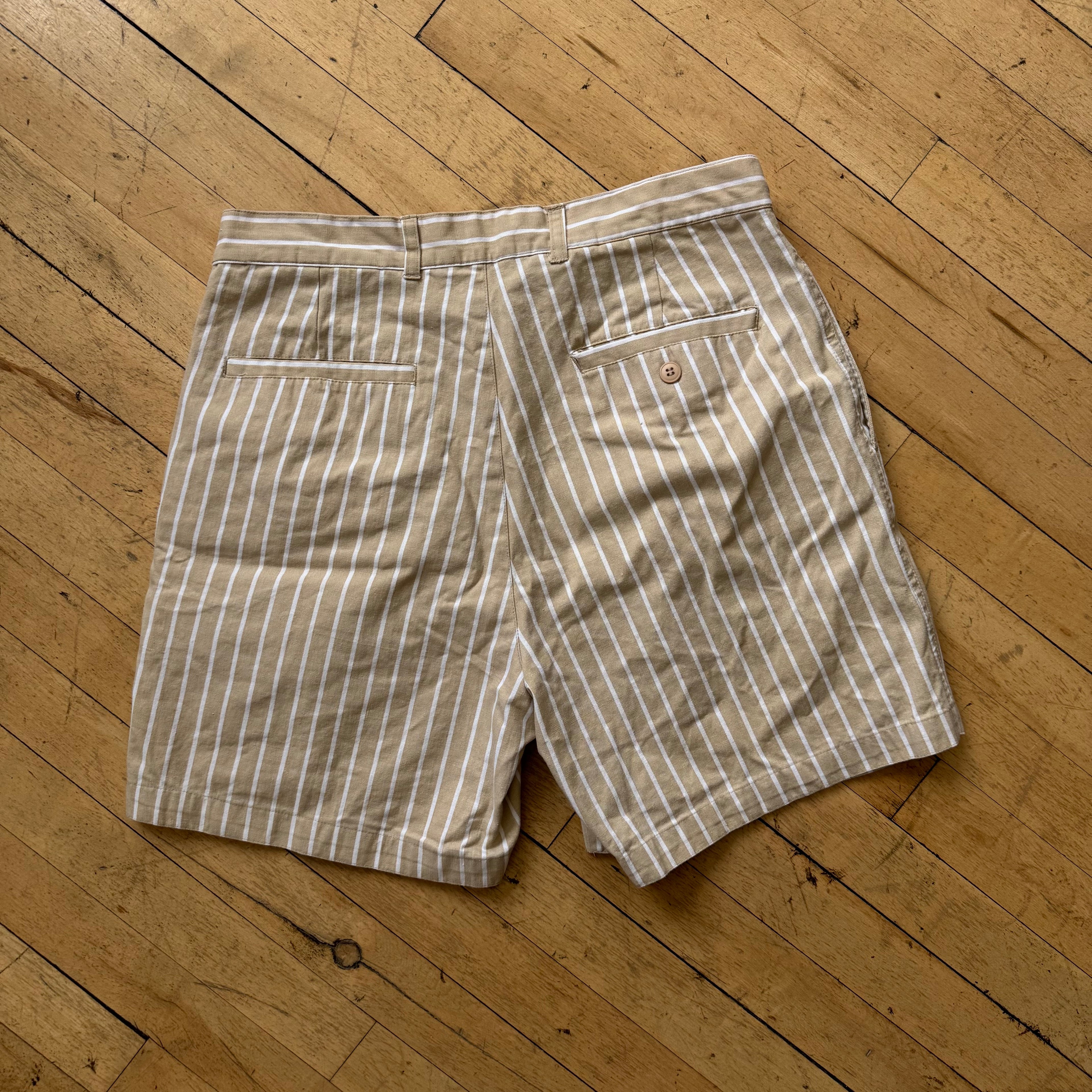 Vintage Pacific Scene Khaki Shorts Sz 34