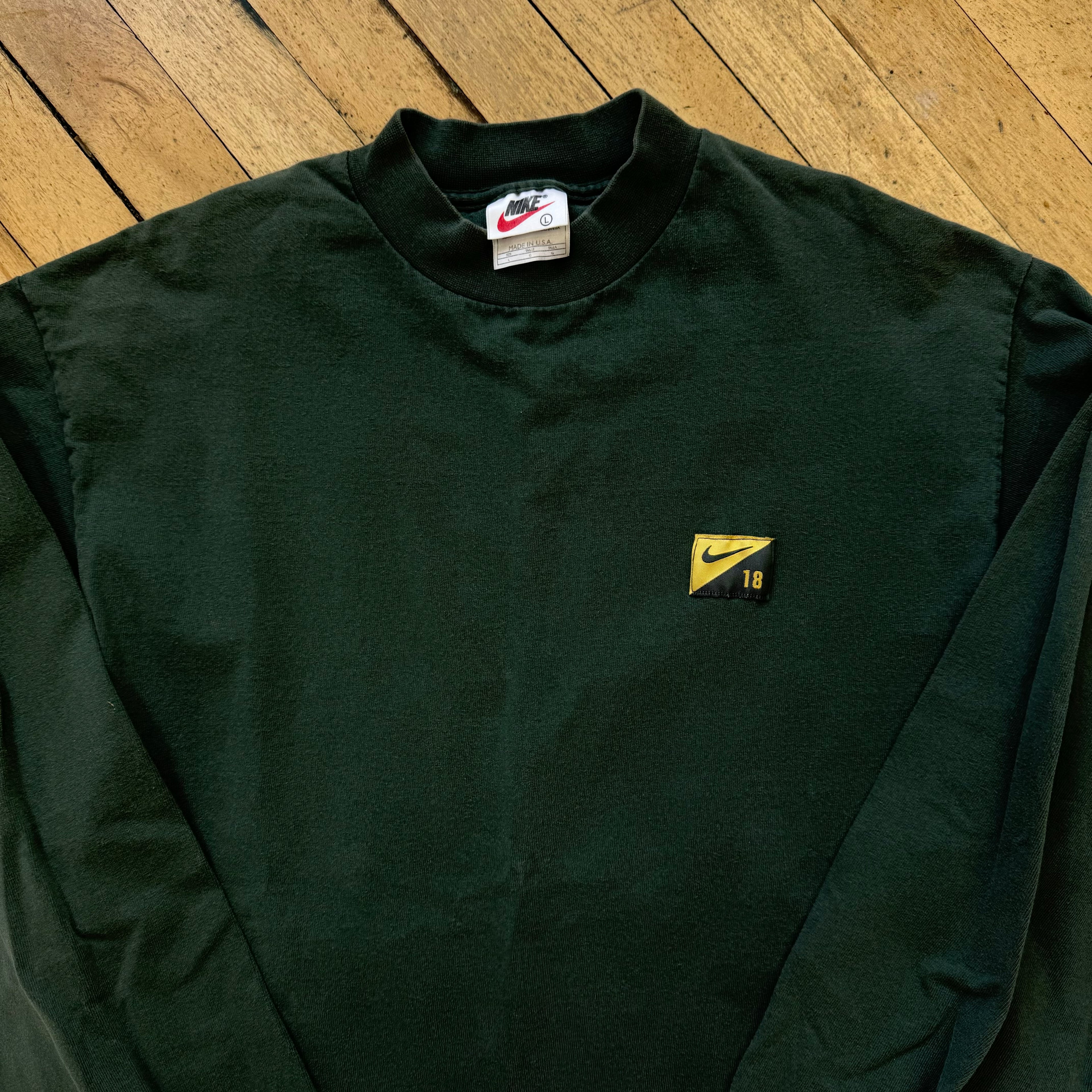 Vintage Nike 18’ Long Sleeve T-shirt Sz L