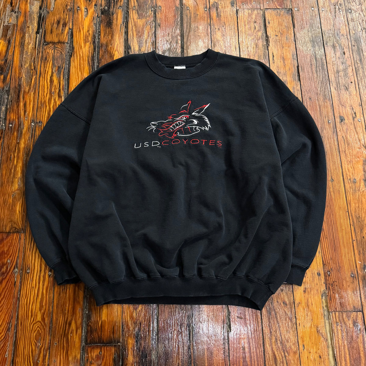 Vintage USD Coyotes Crewneck Sz XXL