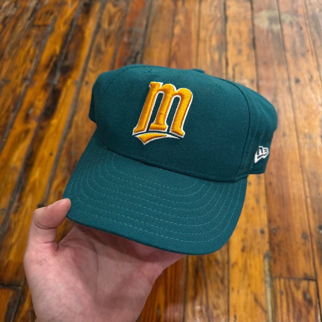 Vintage Minnesota Twins Fitted Hat 7 3/8 (NEW)