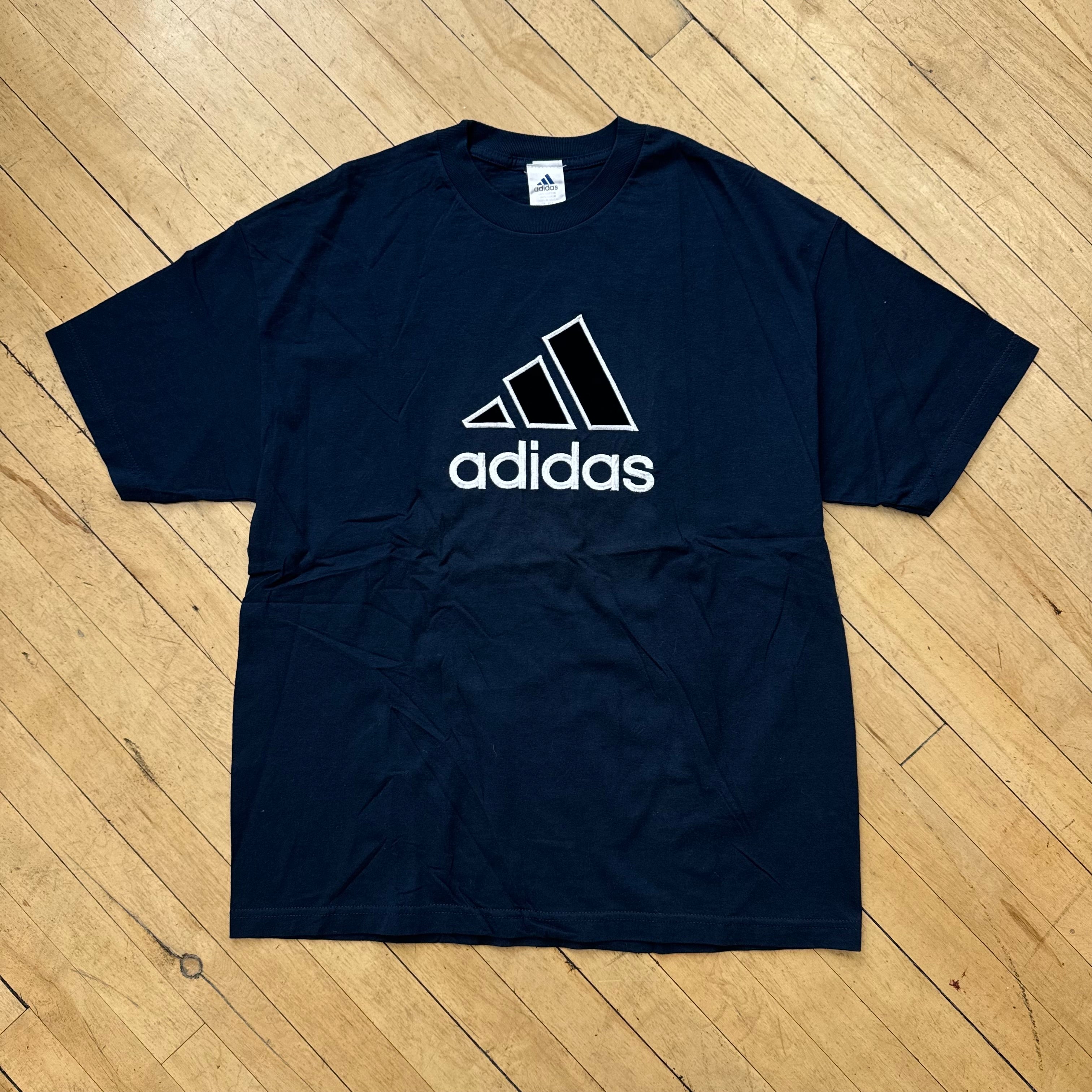Vintage bootleg Adidas EmbroideredT-shirt Sz XL You