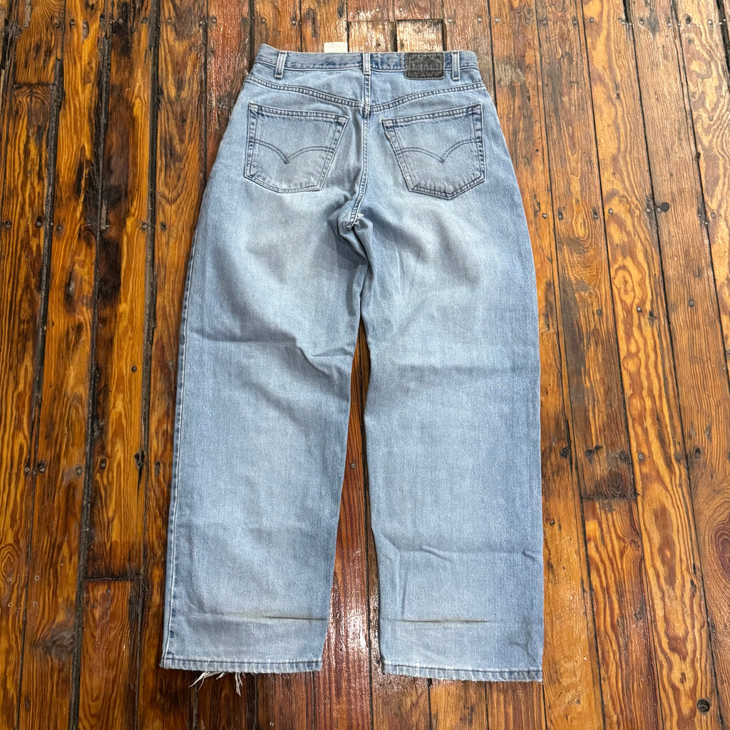 Vintage Levi’s SilverTab Wide Leg Denim Jeans Sz 32