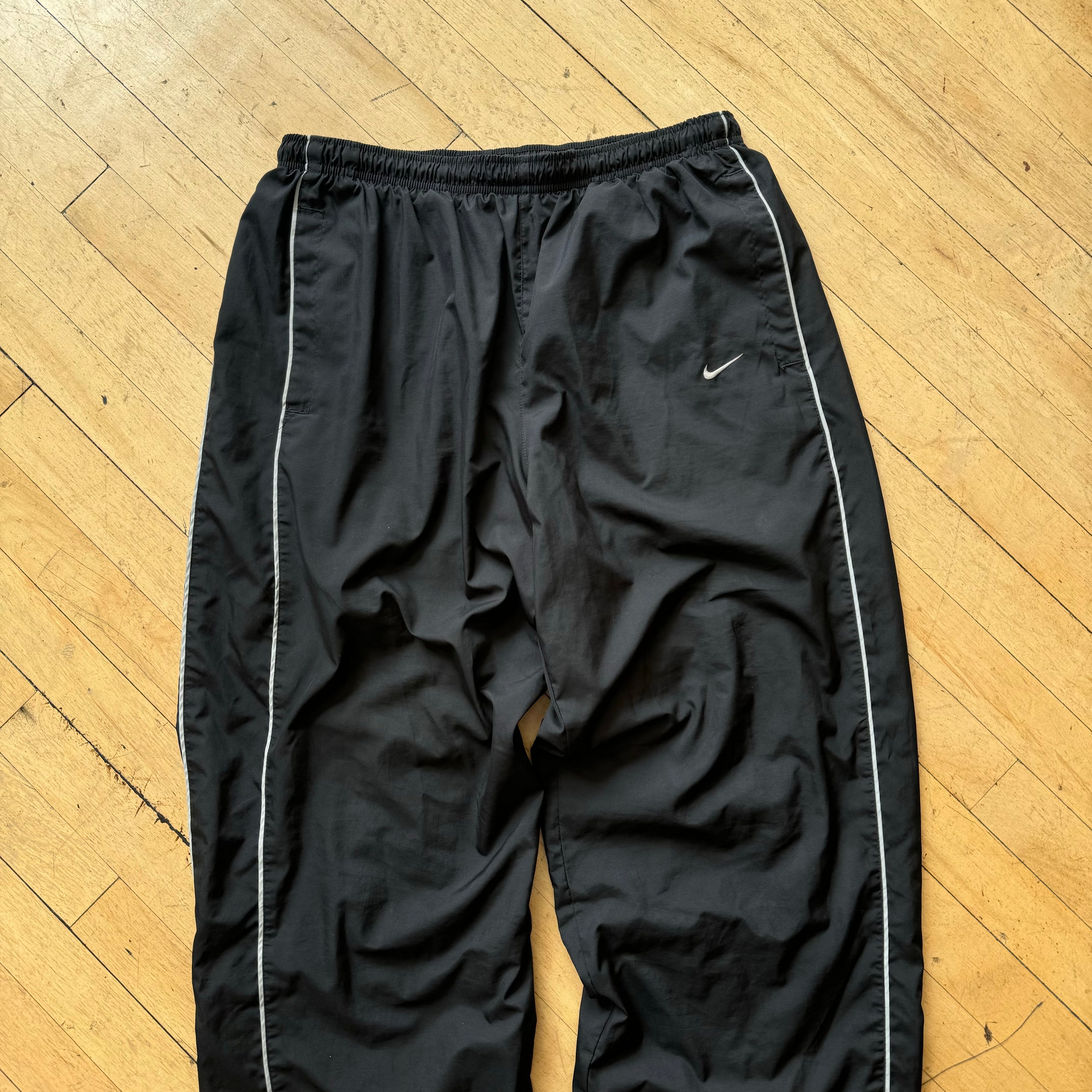 Vintage Striped Nike TrackPants Sz L
