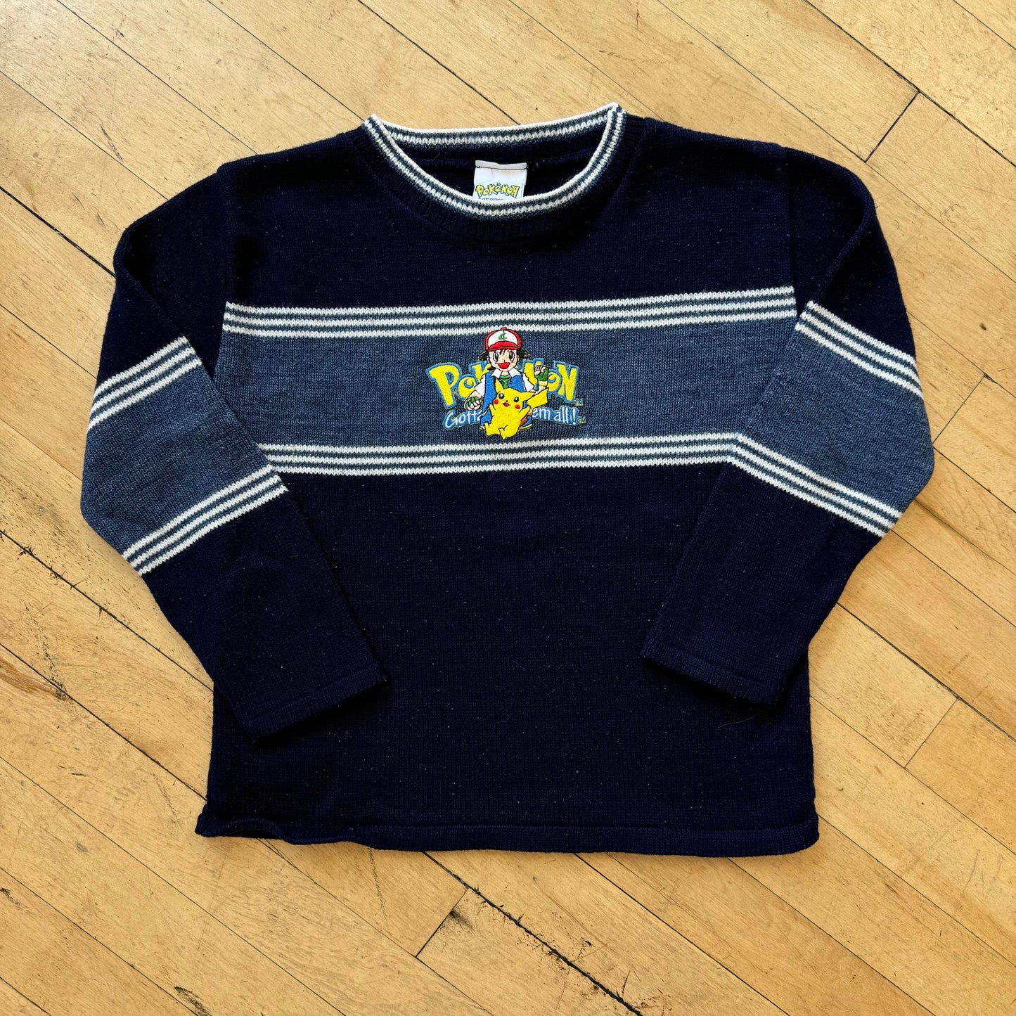 Vintage Pokémon Embroidered Sweater Sz 7 kids