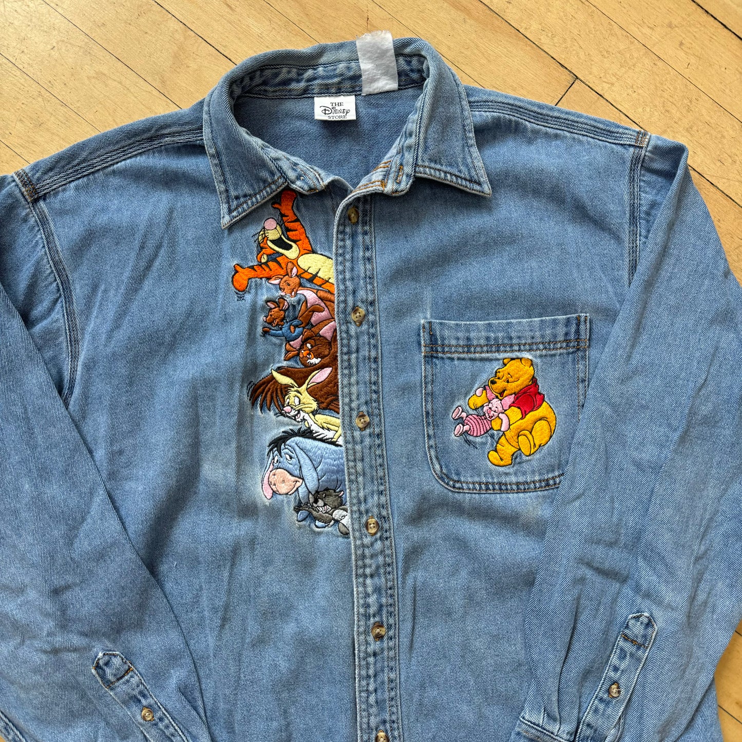 Vintage Pooh & Friends Embroidered Button Up L/S T-shirt