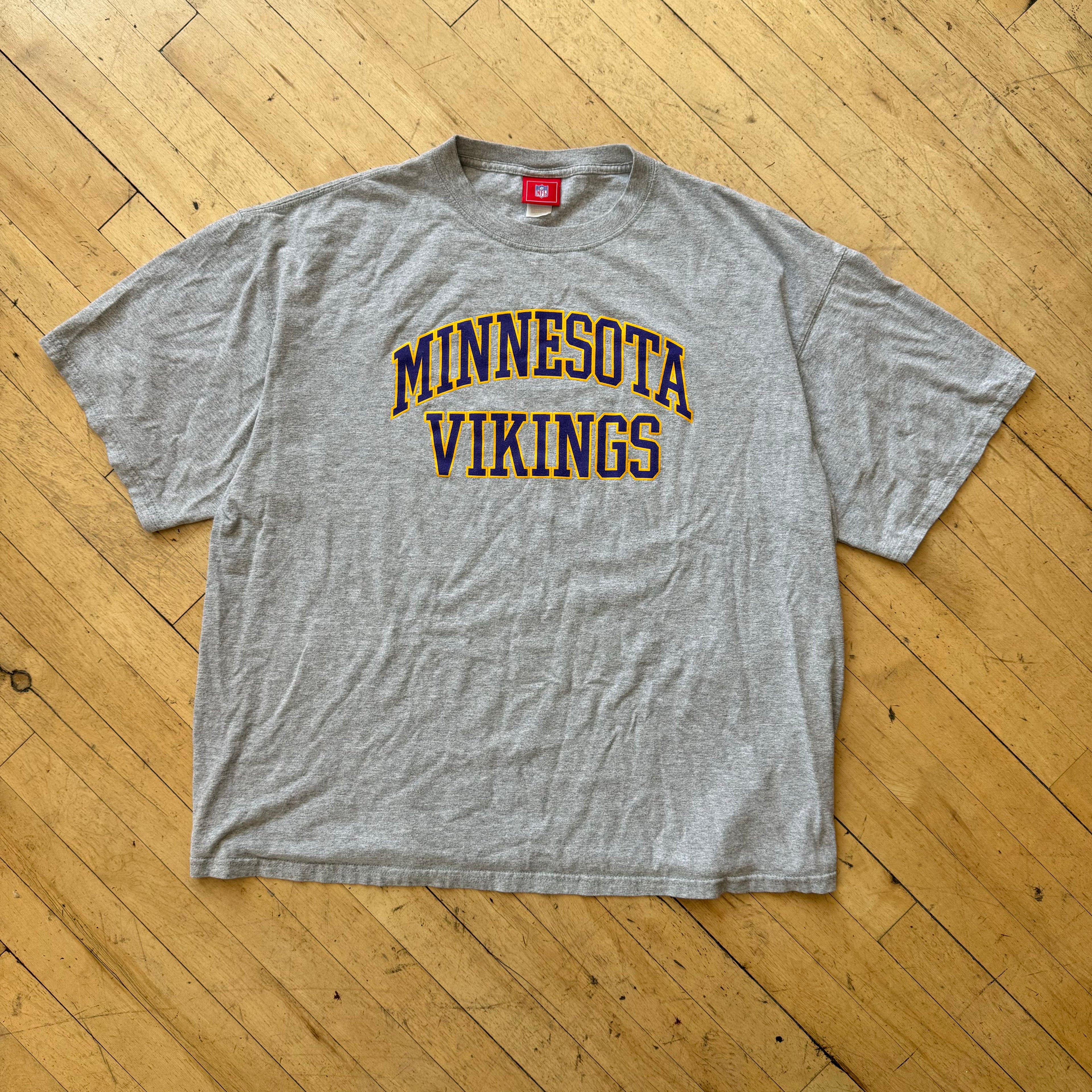 Vintage Minnesota Vikings SpellOut T-shirt Sz XXL