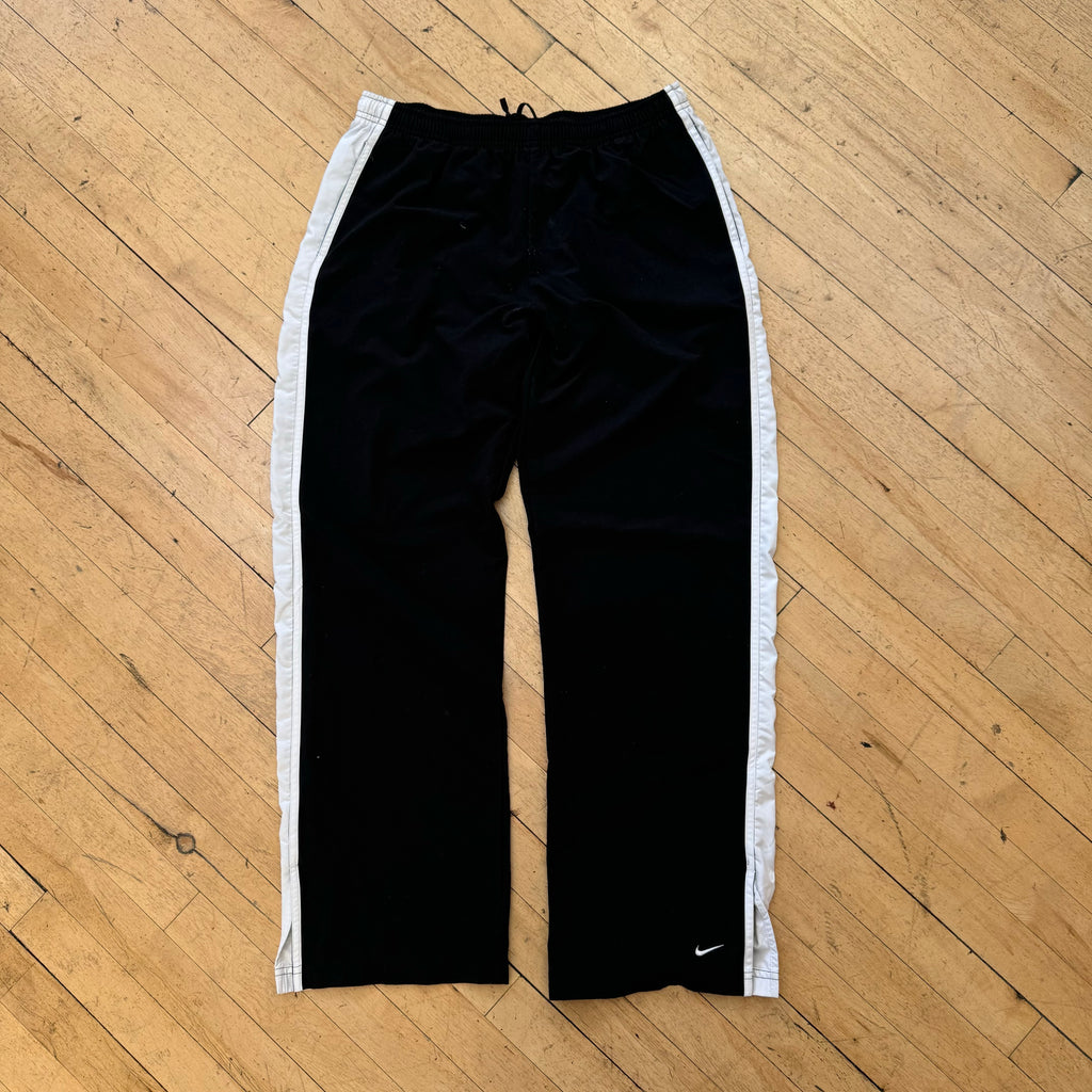 Vintage Black / White Nike TrackPants Sz M