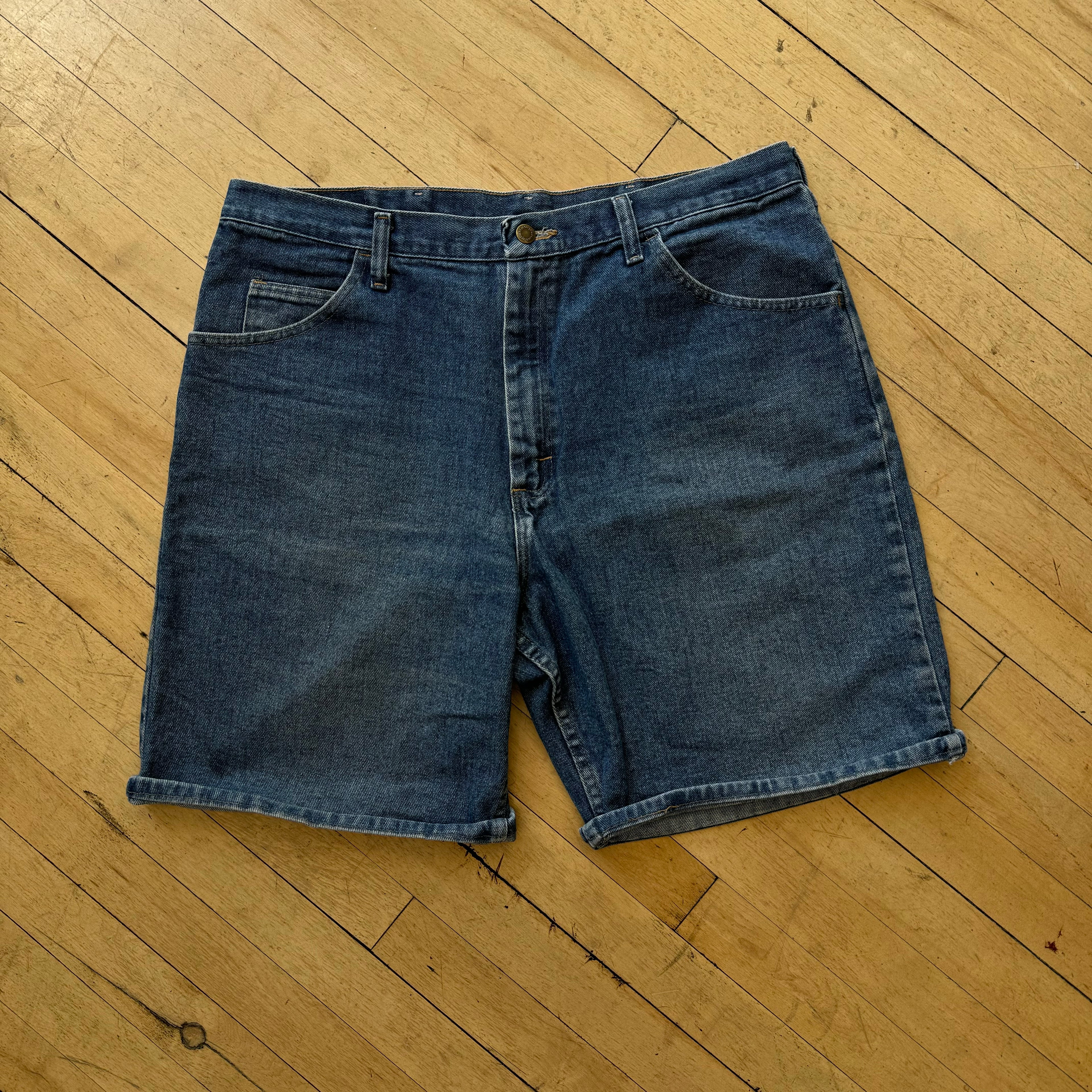 Vintage Wrangler Denim Jean Shorts Sz 38
