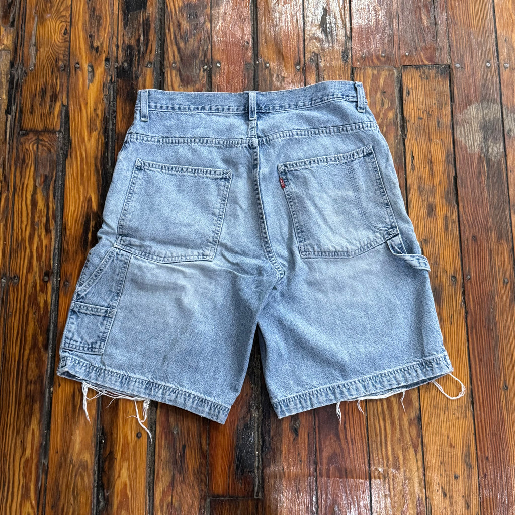 Vintage Thrashed Levi’s Denim Jean Shorts Sz 32