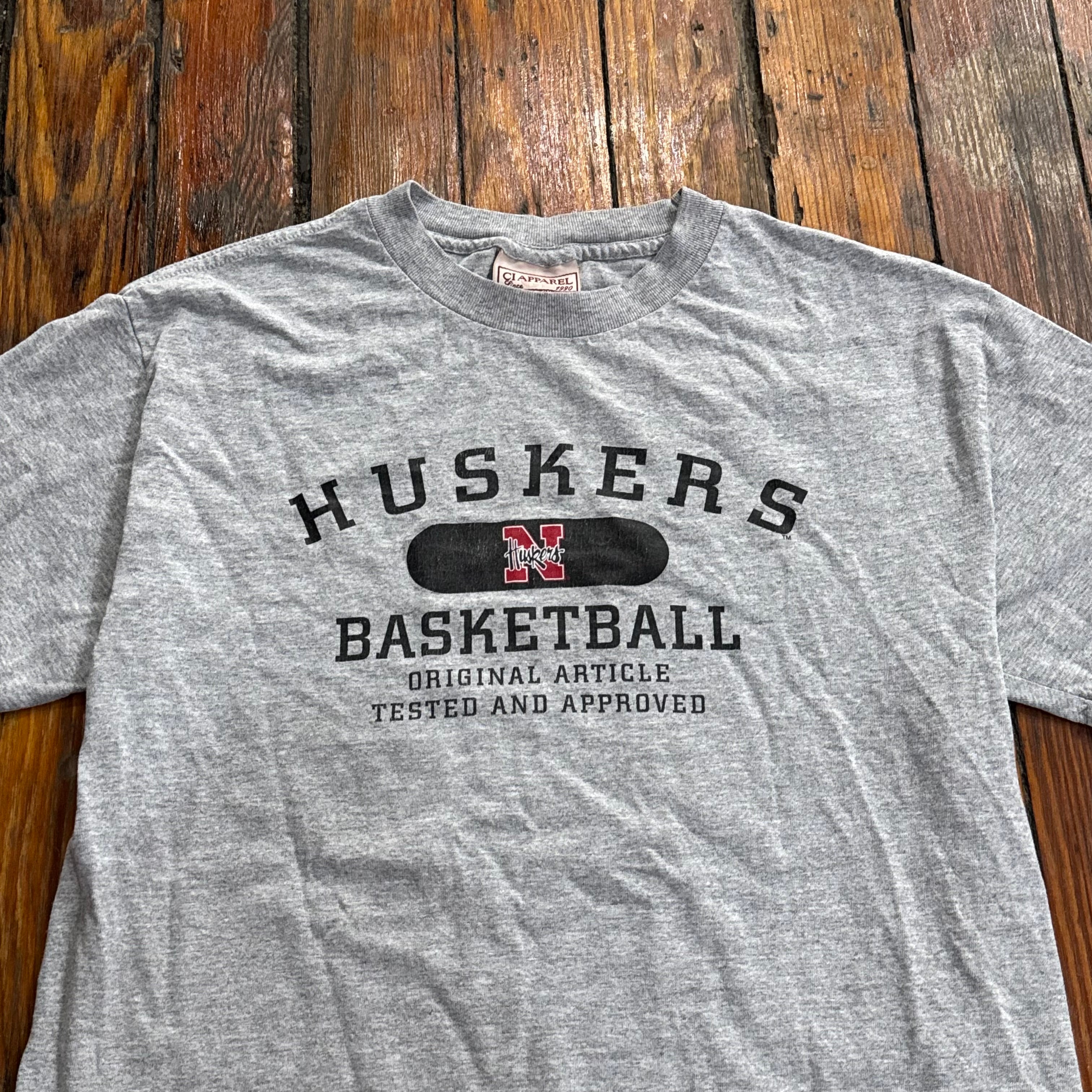 Vintage Nebraska Huskers Basketball T-shirt Sz M