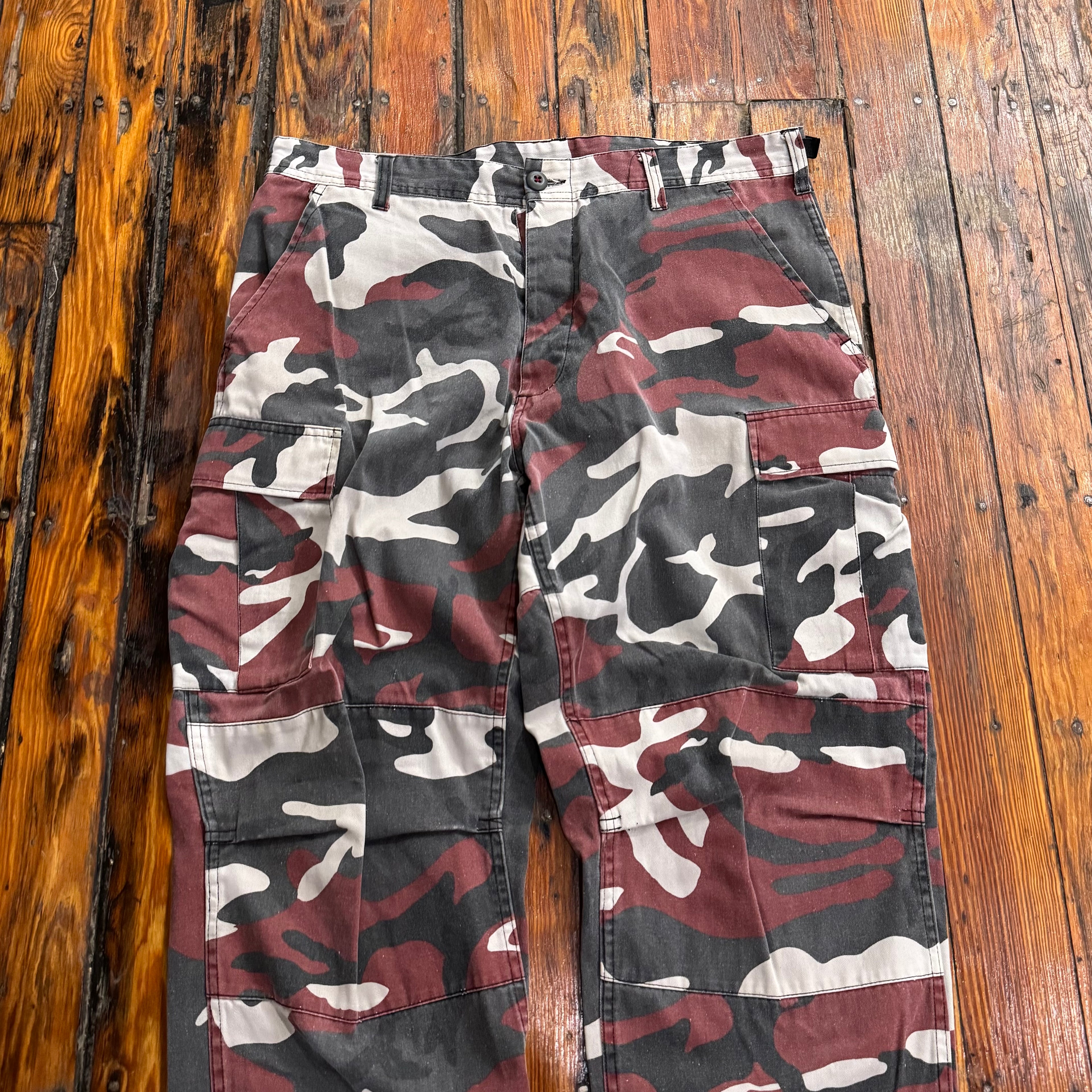 Vintage Maroon Army Camo Khaki Pants Sz 36