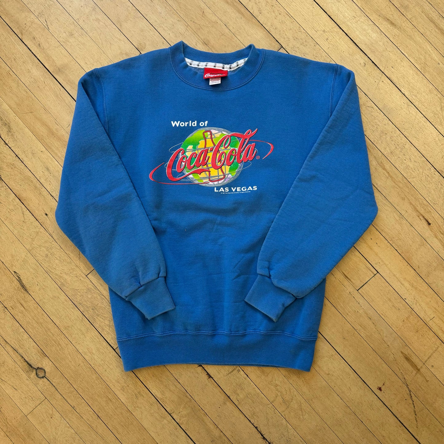 Vintage World of Coca Cola Las Vegas Sz M