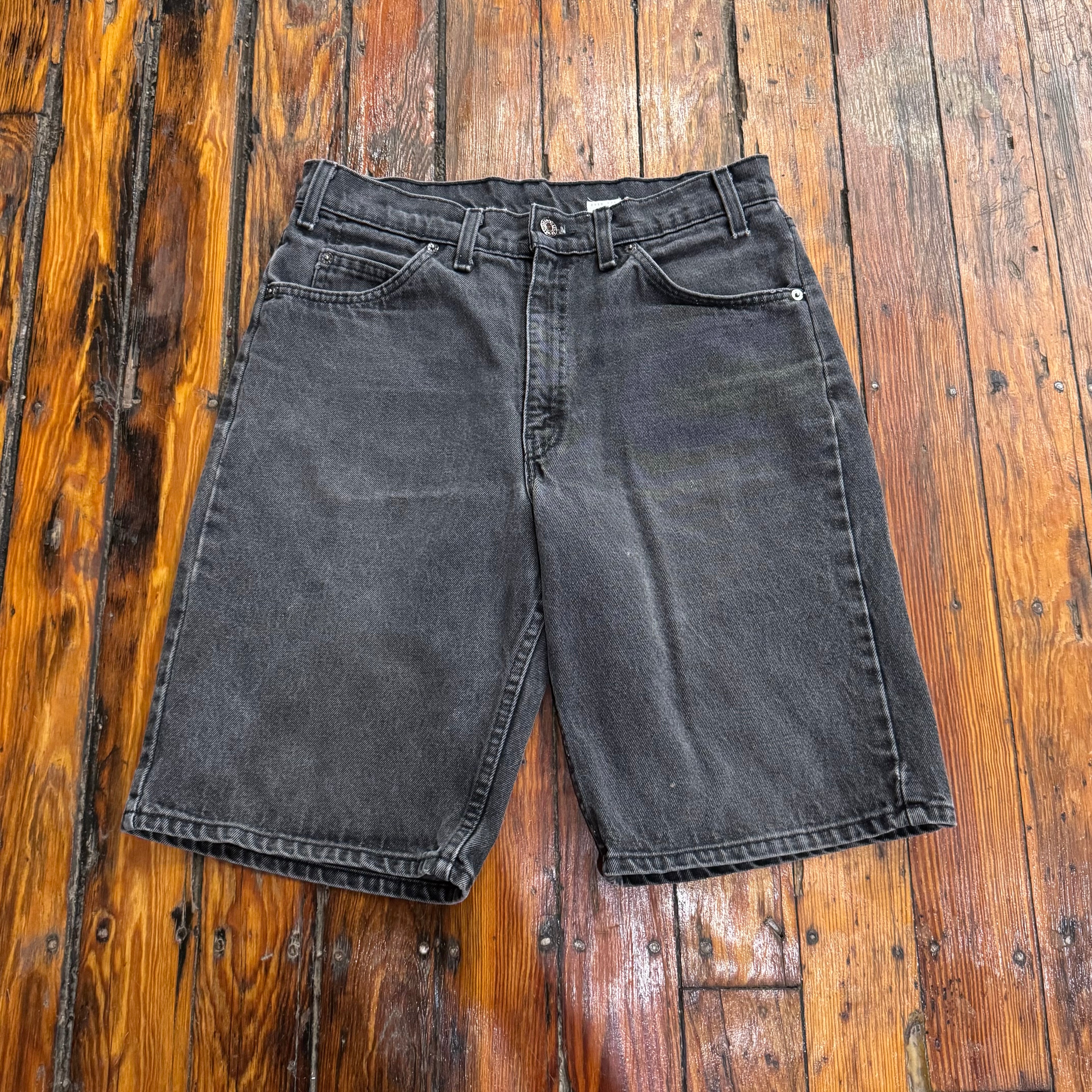 Vintage Levi Denim Jean Shorts Sz 33