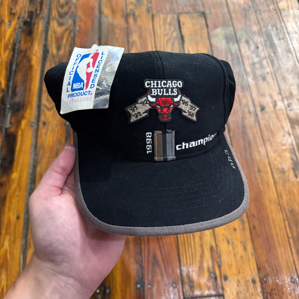 Vintage Chicago Bulls Champions Hat