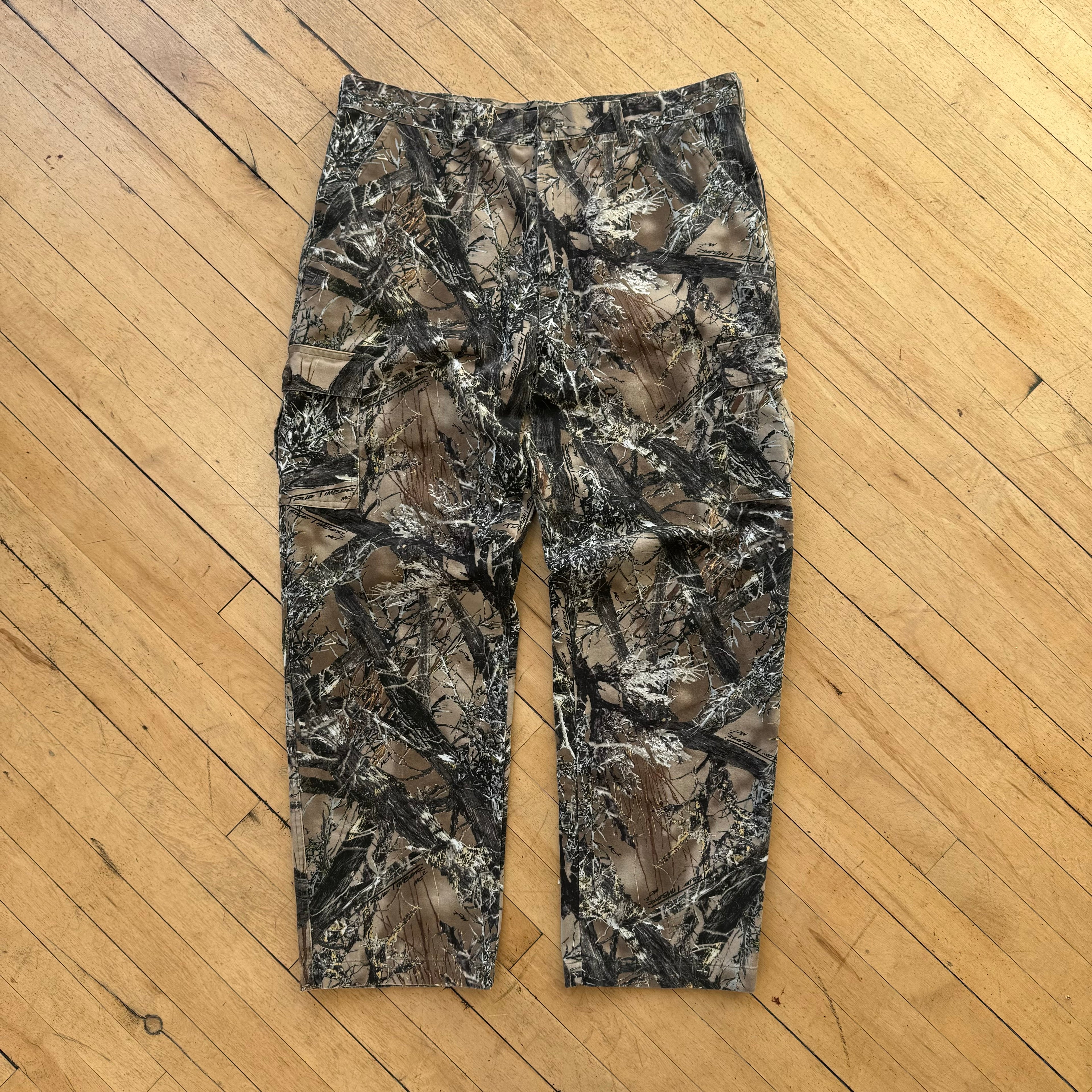 Vintage Reel Tree Camo cargo pants Sz L