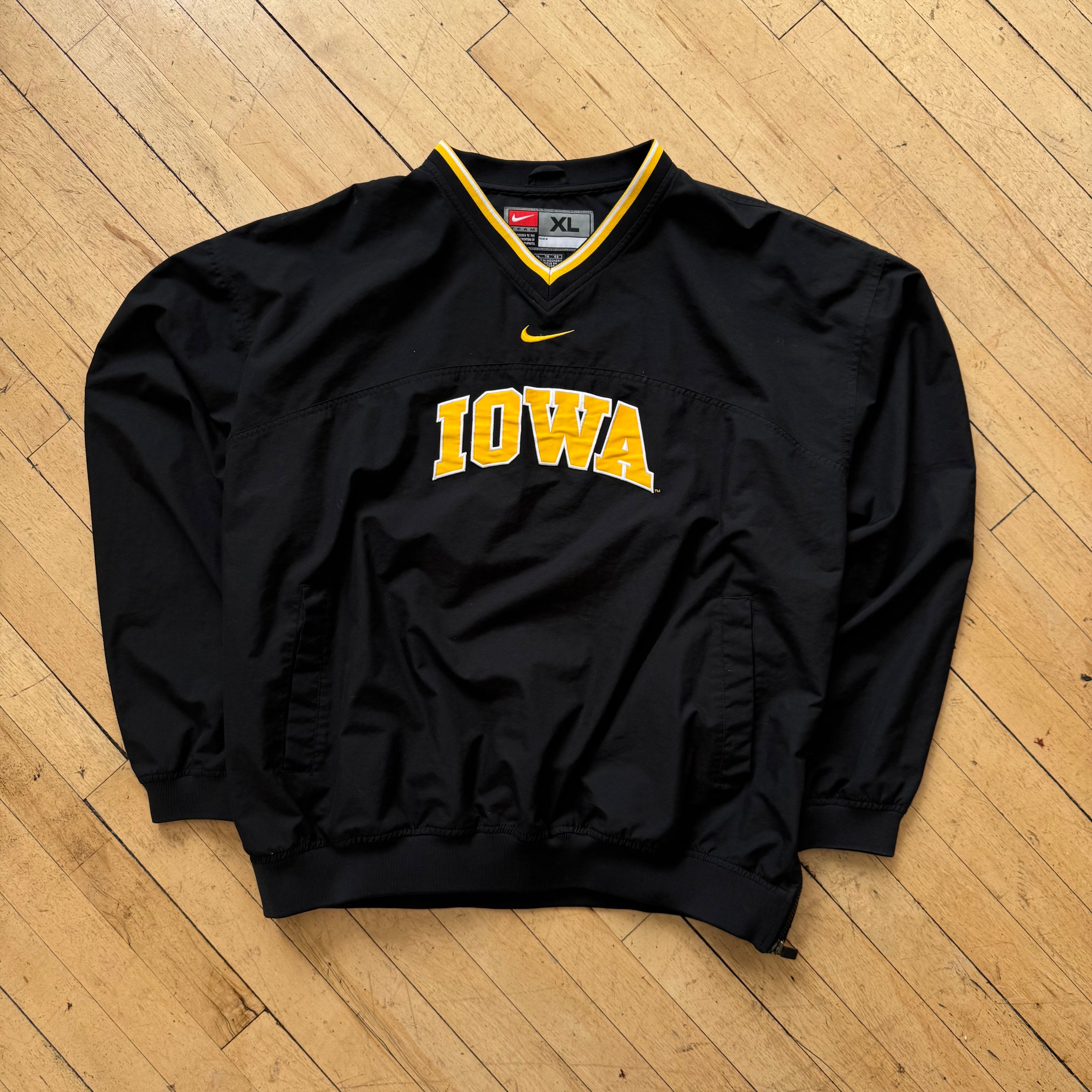 Vintage Center Swoosh Iowa Pullover Windbreaker Sz XL