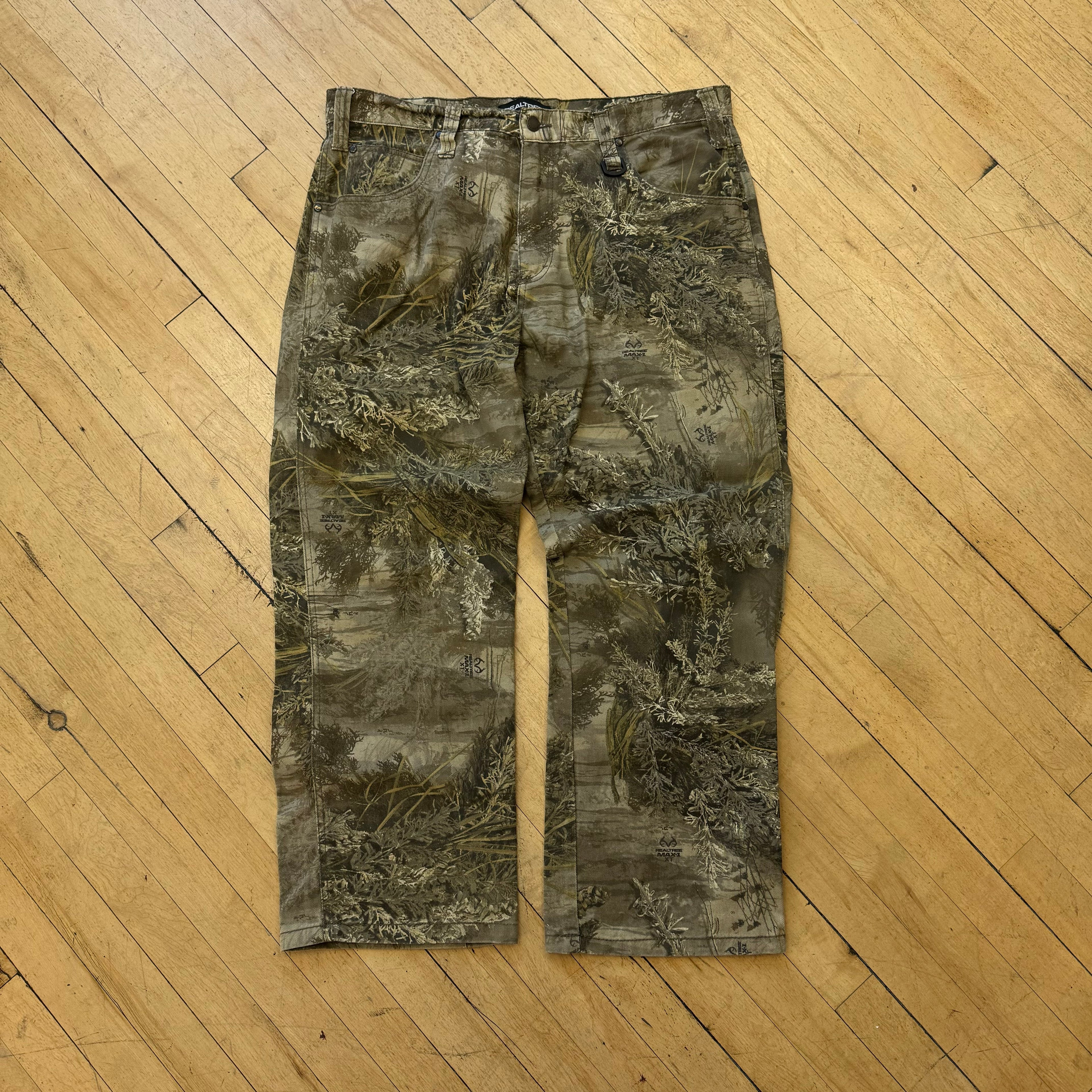 Y2K RealTree Camo Denim Jeans Sz 38x30