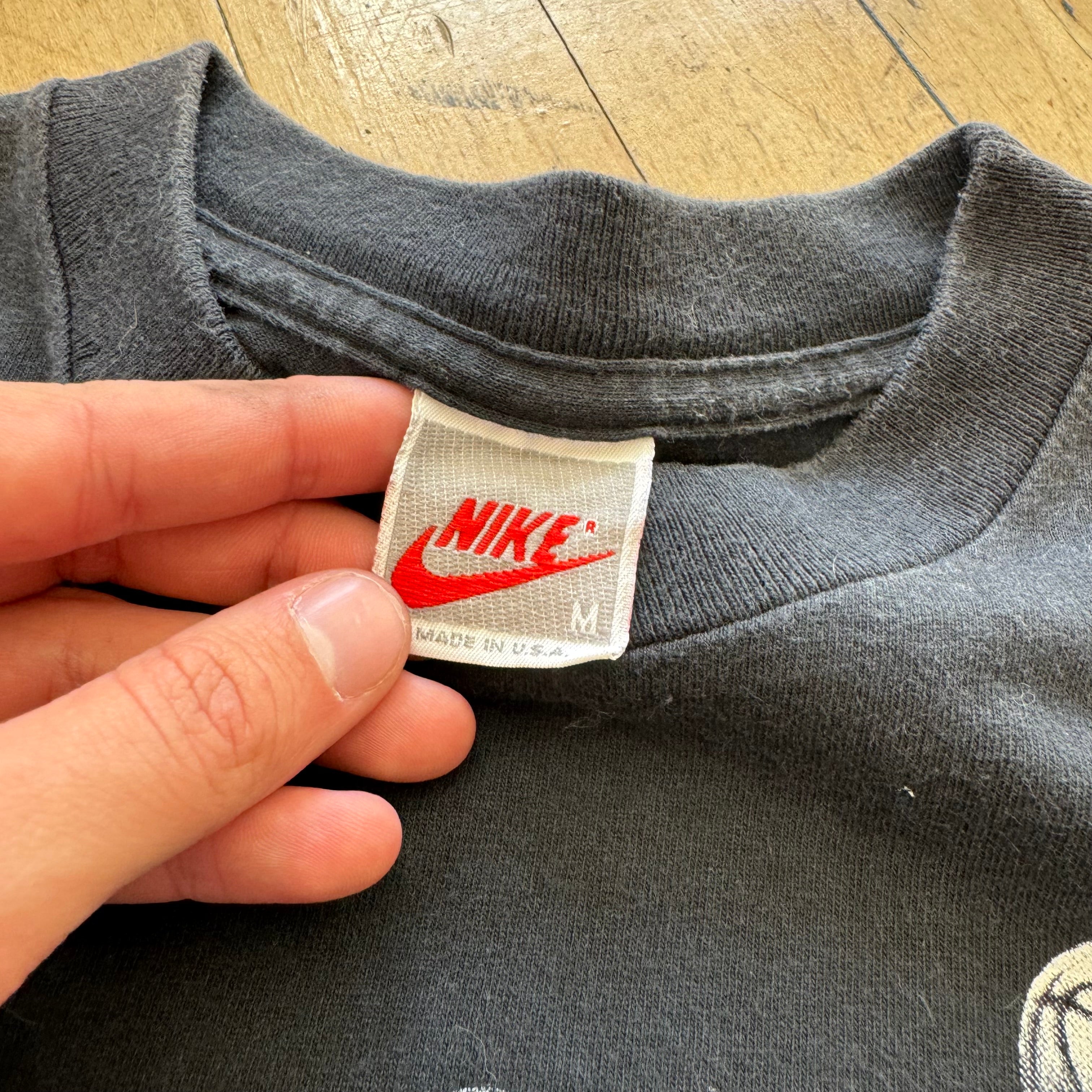 Vintage Nike Land Of The Free Basketball T-shirt Sz M