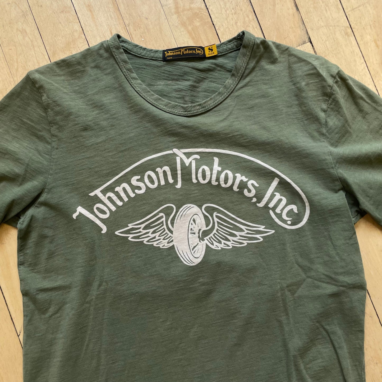 VNTG Johnson Motors Inc T-shirt Sz S