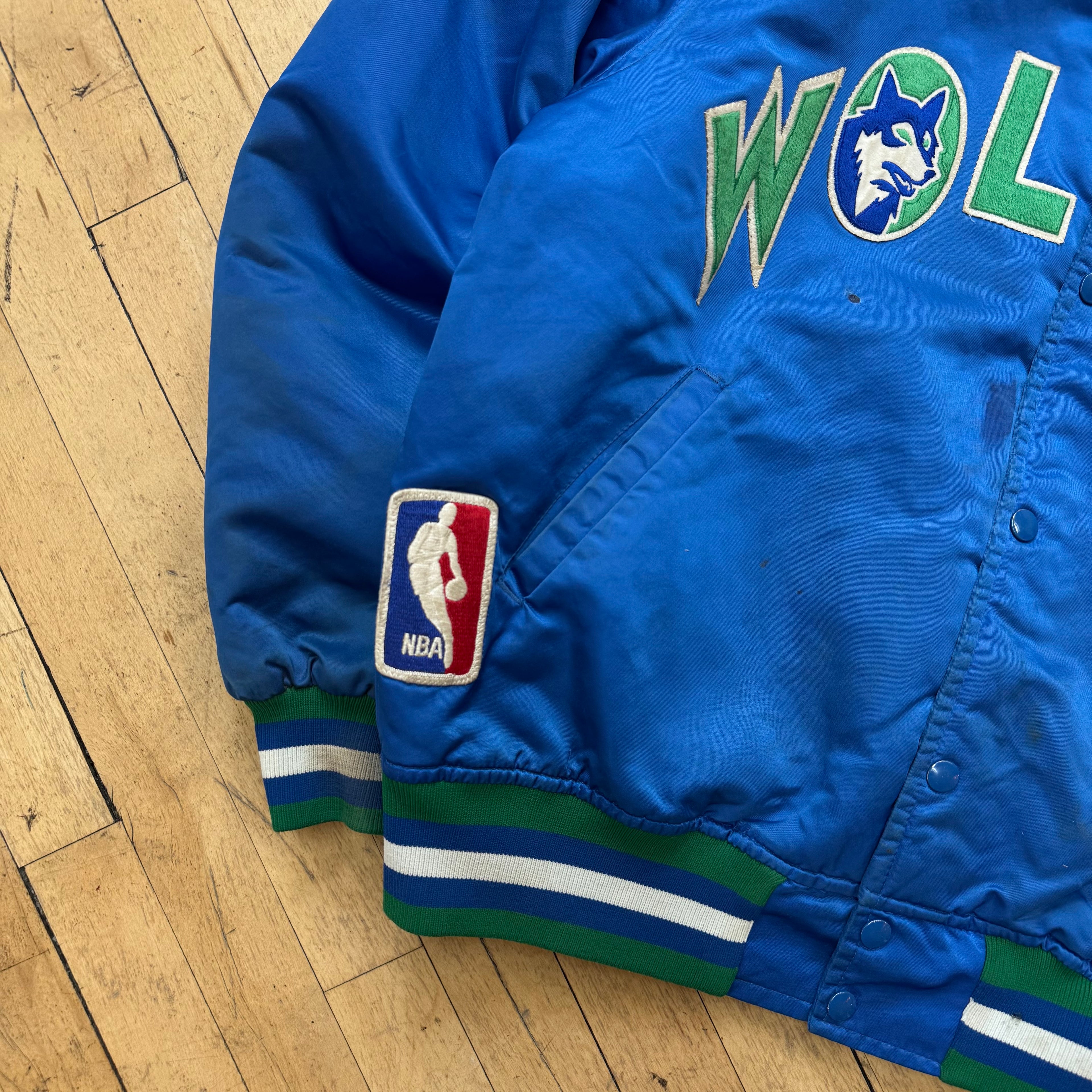 Vintage Minnesota Timberwolves Satin Starter Jacket Sz L