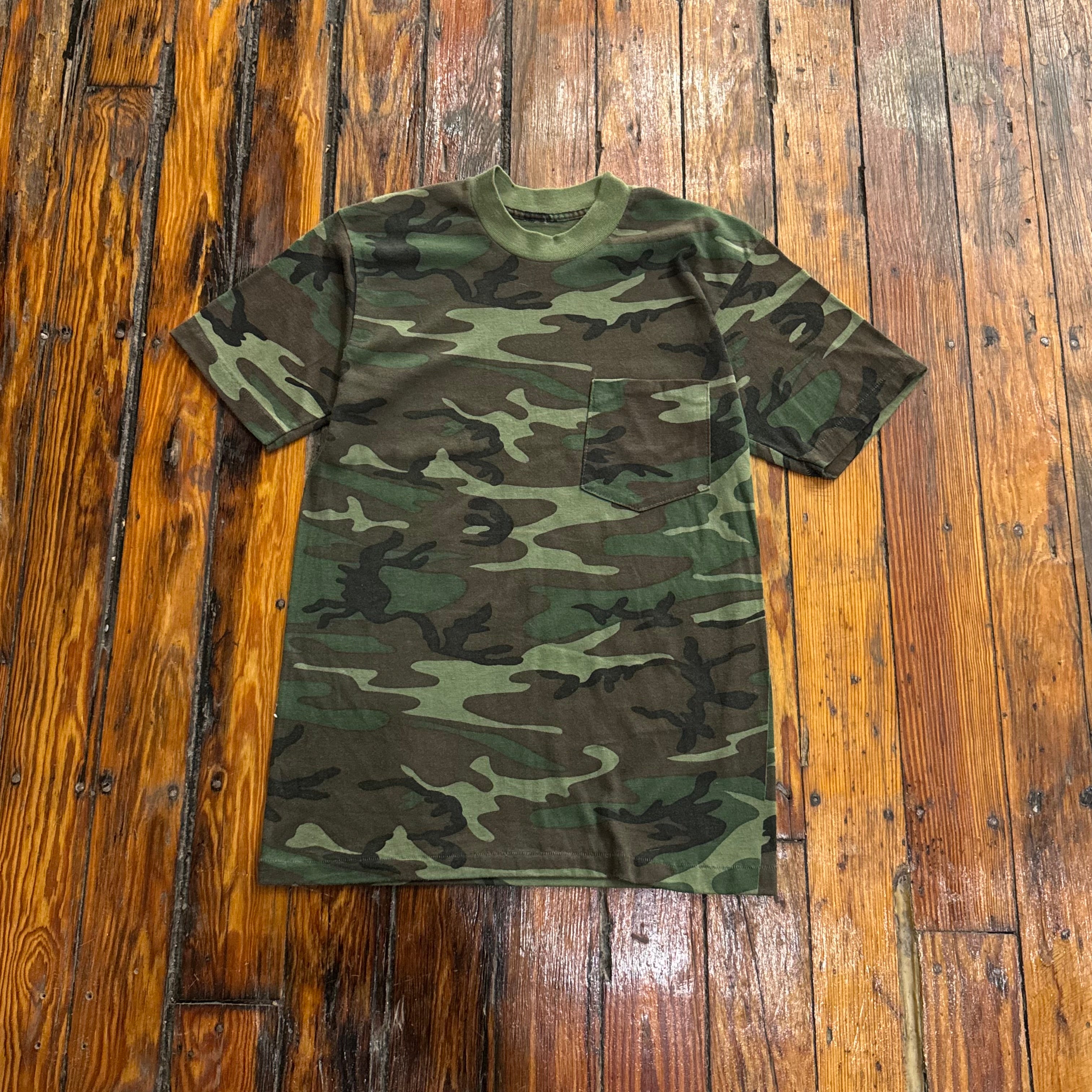 Vintage Camo T-shirt Sz M