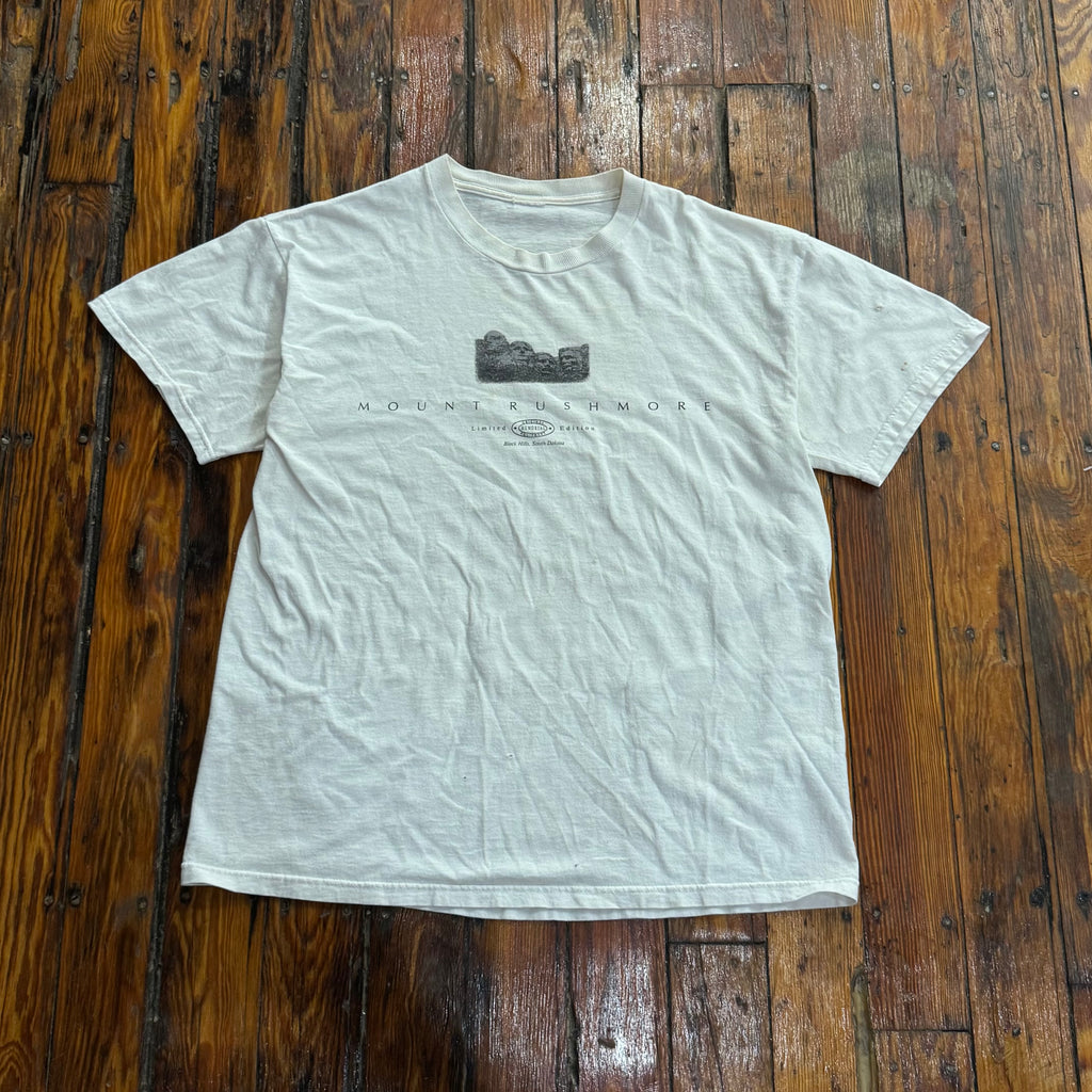 Vintage Mt. Rushmore T-shirt Sz L