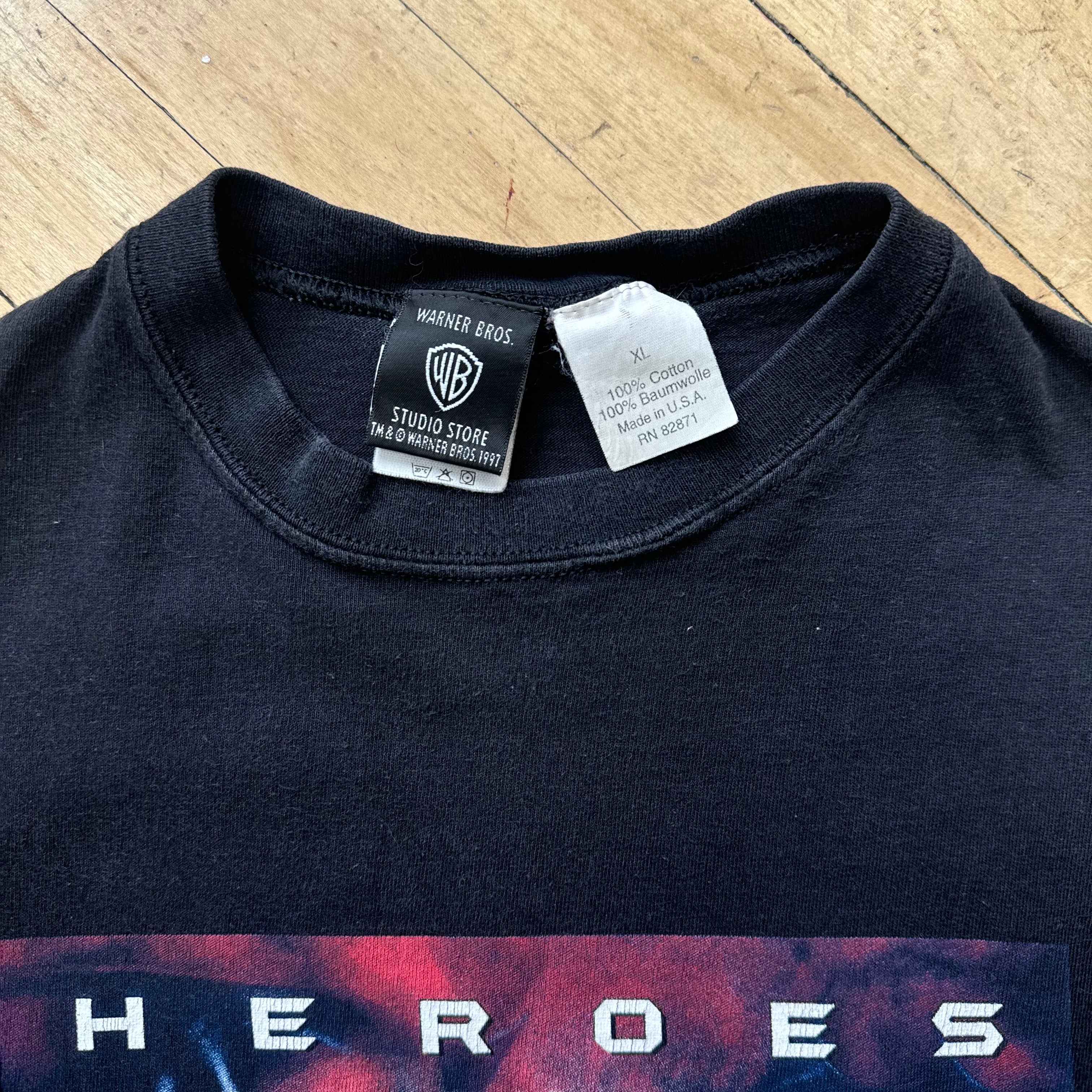 Vintage Batman Hero’s vs. Villains T-shirt Sz XL