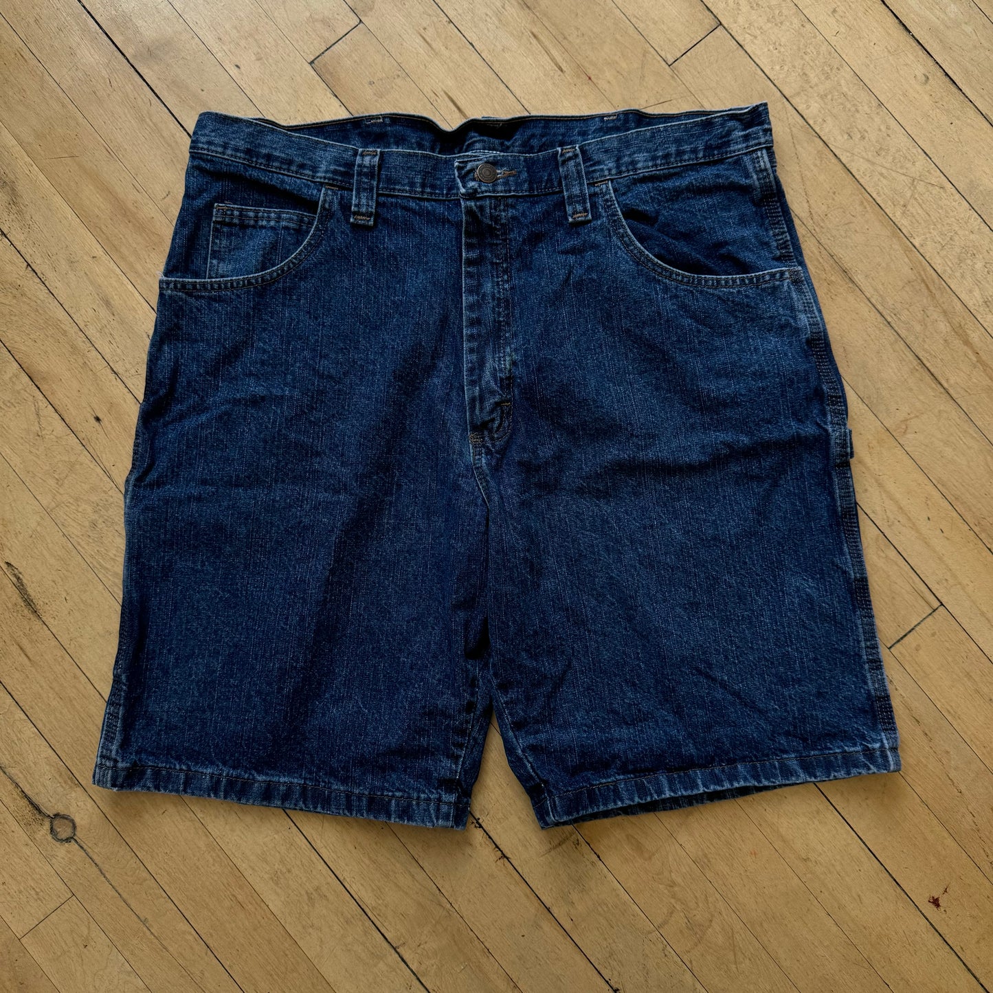 Vintage Wrangler Dark wash Carpenter Denim Shorts Sz 38