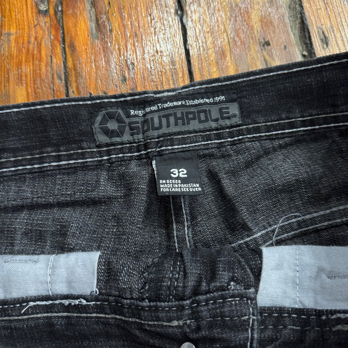 Y2K SouthPole Faded Black Denim Jeans Sz 32