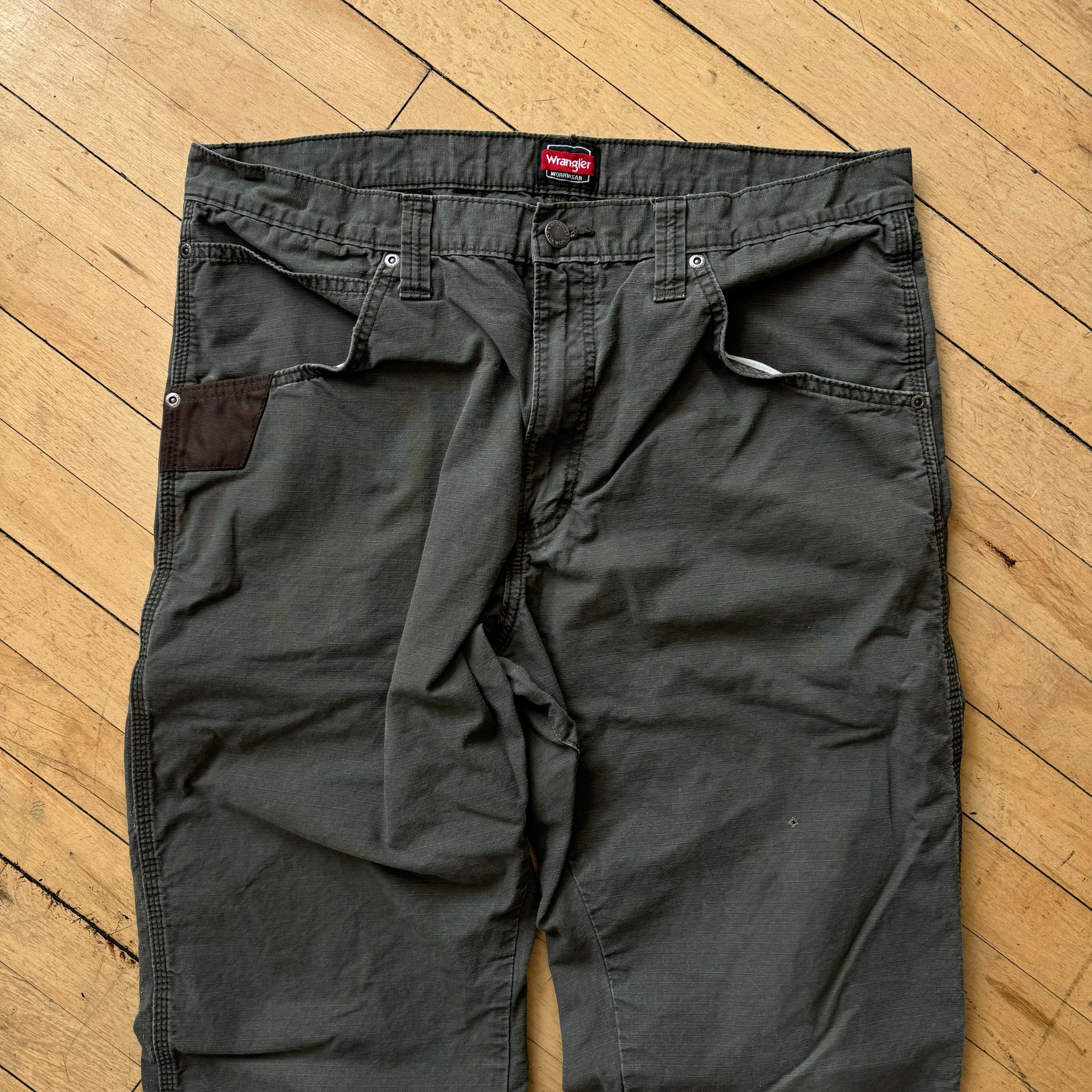 Vintage Wrangler Cargo Kahki Pants Sz 36x30
