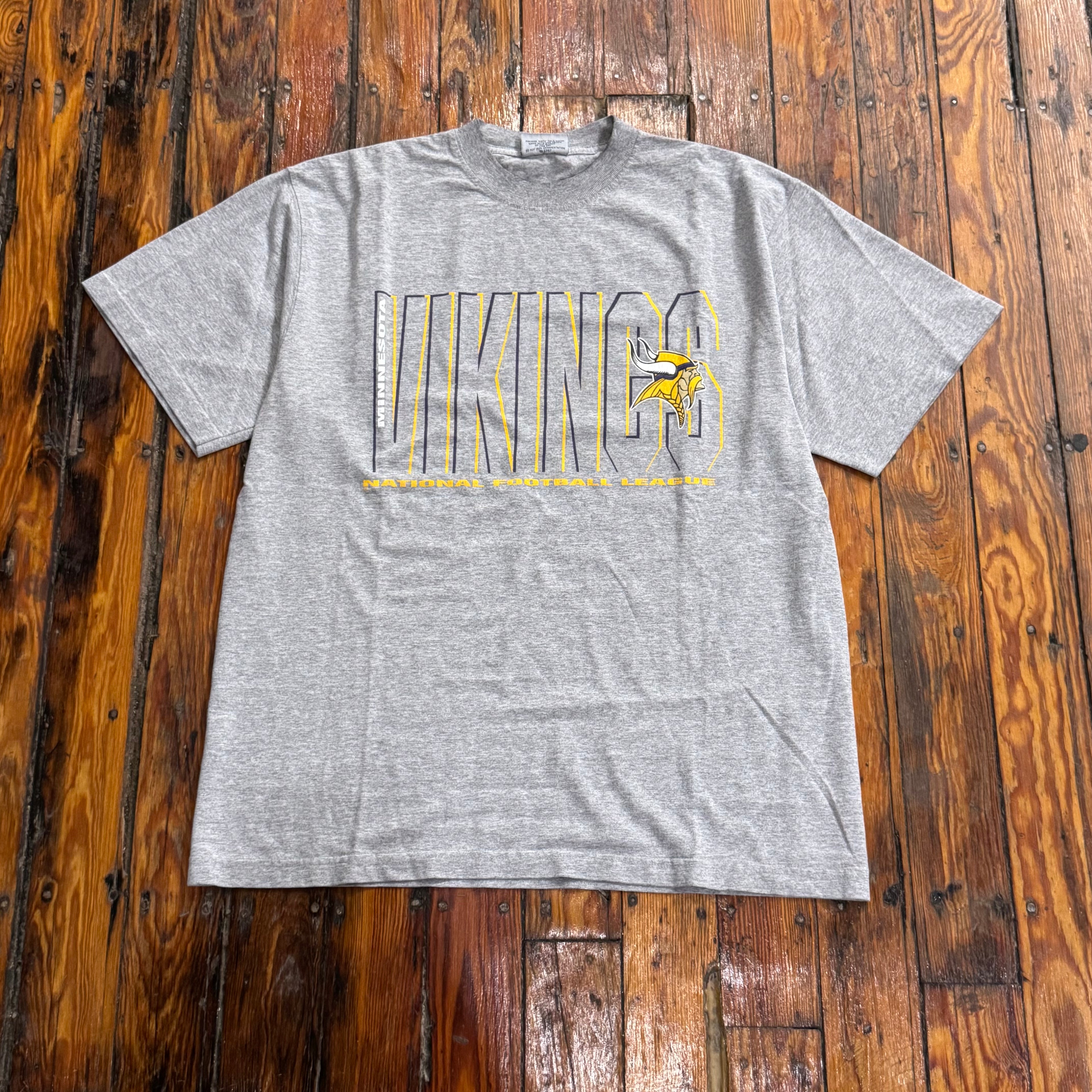 Vintage Minnesota Vikings SpellOut T-shirt Sz L