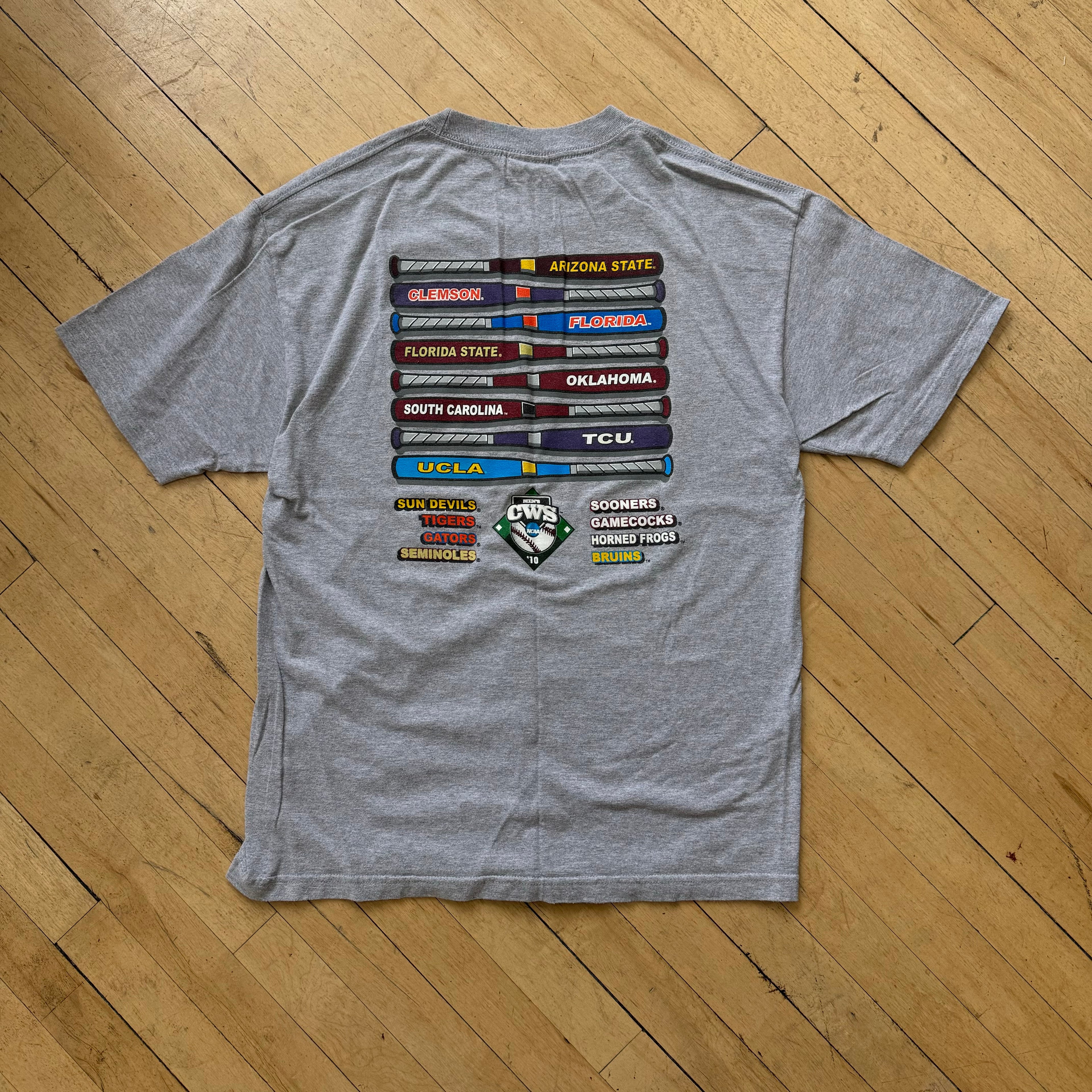 2010 College world Series T-shirt Sz L