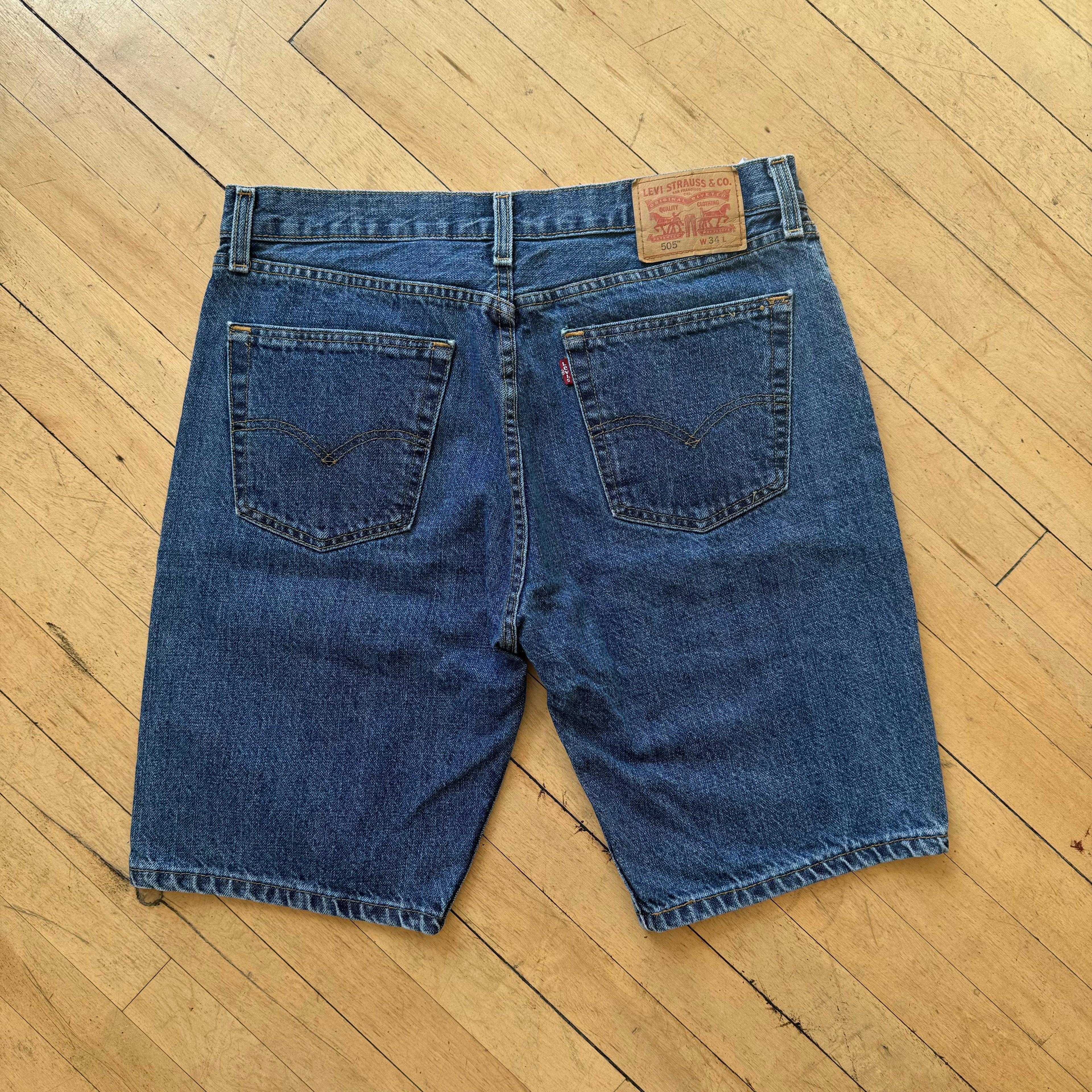 Y2K Levi 505 Denim Jean Shorts Sz 34