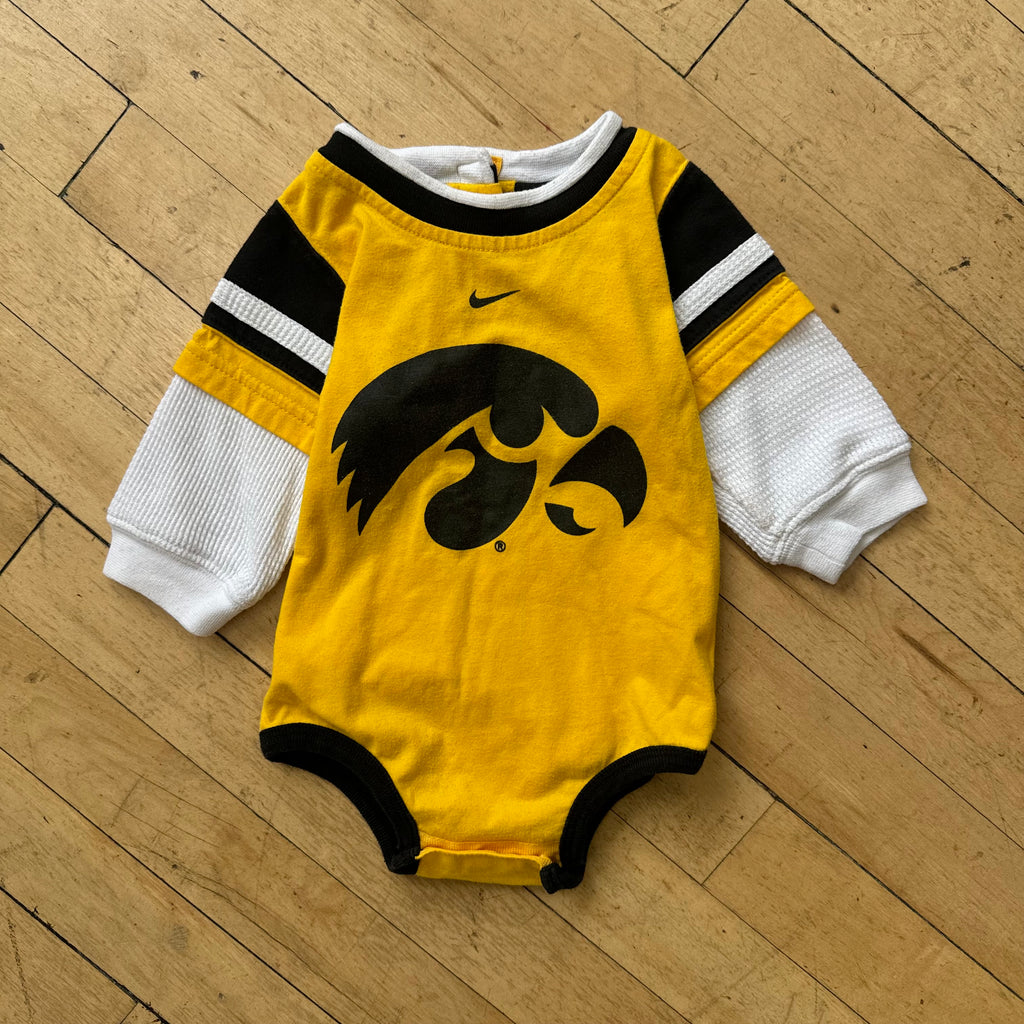 Vintage Nike Iowa Hawkeyes Onesie Sz 3-6 MTHS