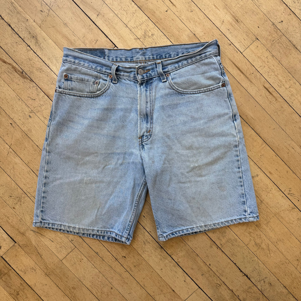 Vintage Levi’s Denim Jean Shorts Sz 32