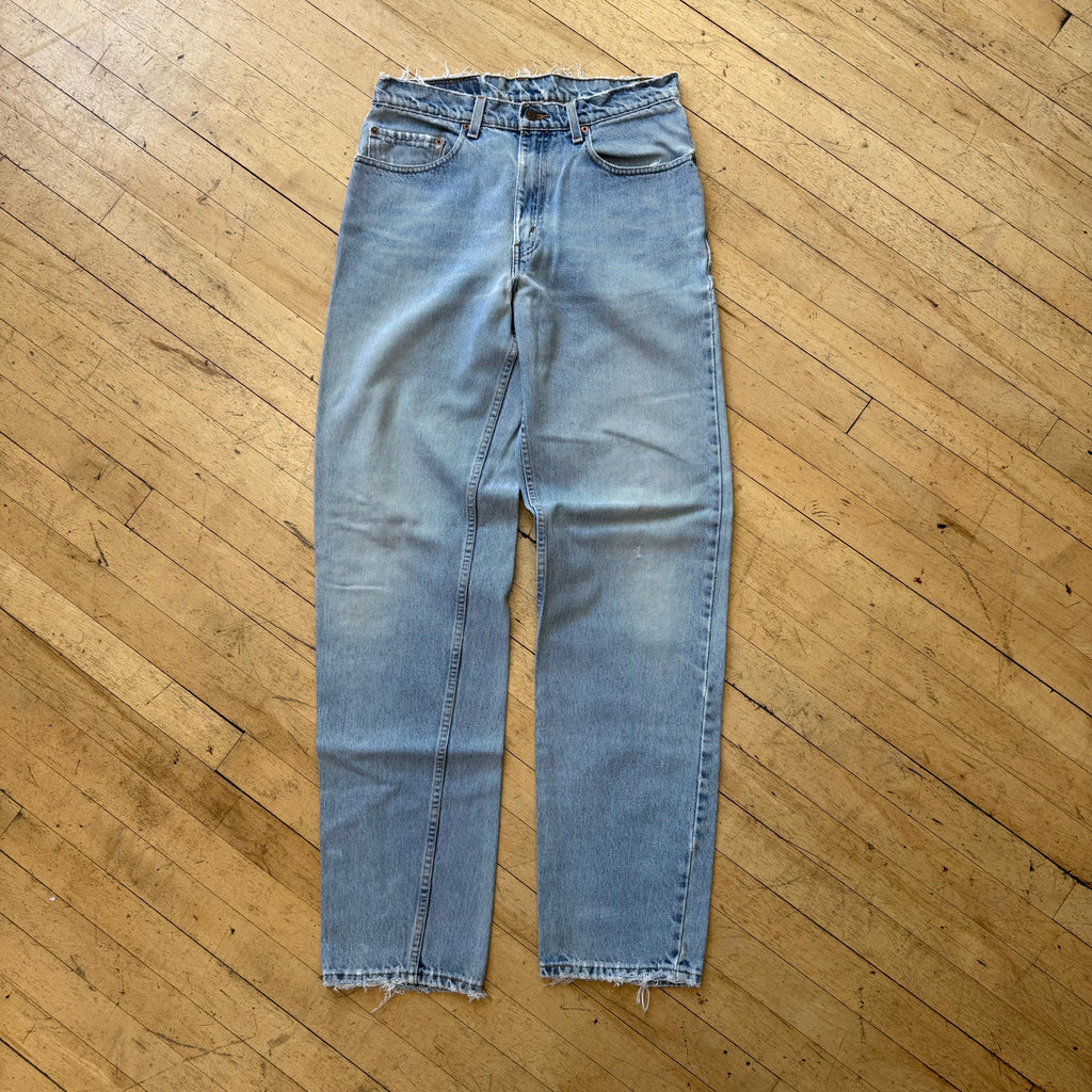 Vintage Levi 550 Light Wash Jeans Sz 33x36